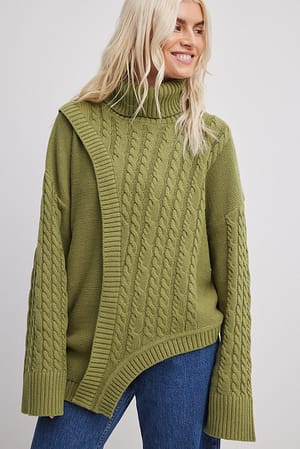 Khaki Dziergany asymetryczny sweter