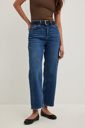 Mid Blue Hochgeschnittene Cropped-Jeans
