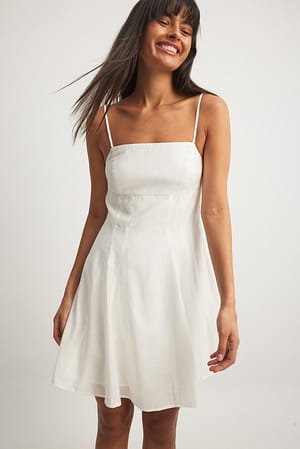 White Sukienka mini z odsłoniętymi plecami na ramiączkach