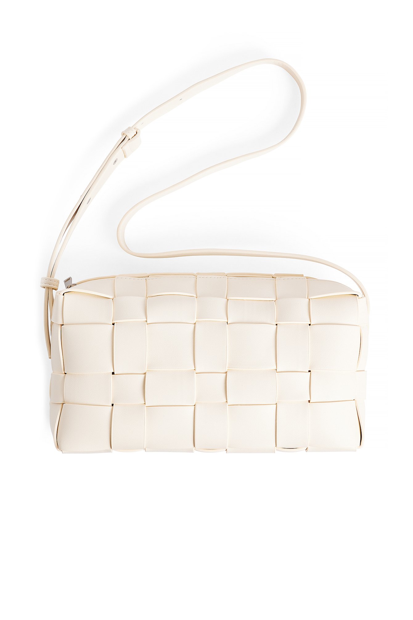 NA-KD Geflochtene boxy Crossbody-Tasche - Offwhite