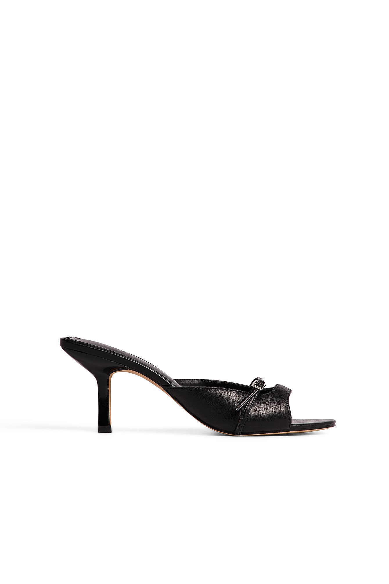 Claire Rose x NA-KD Mules mit Schnallendetail - Black