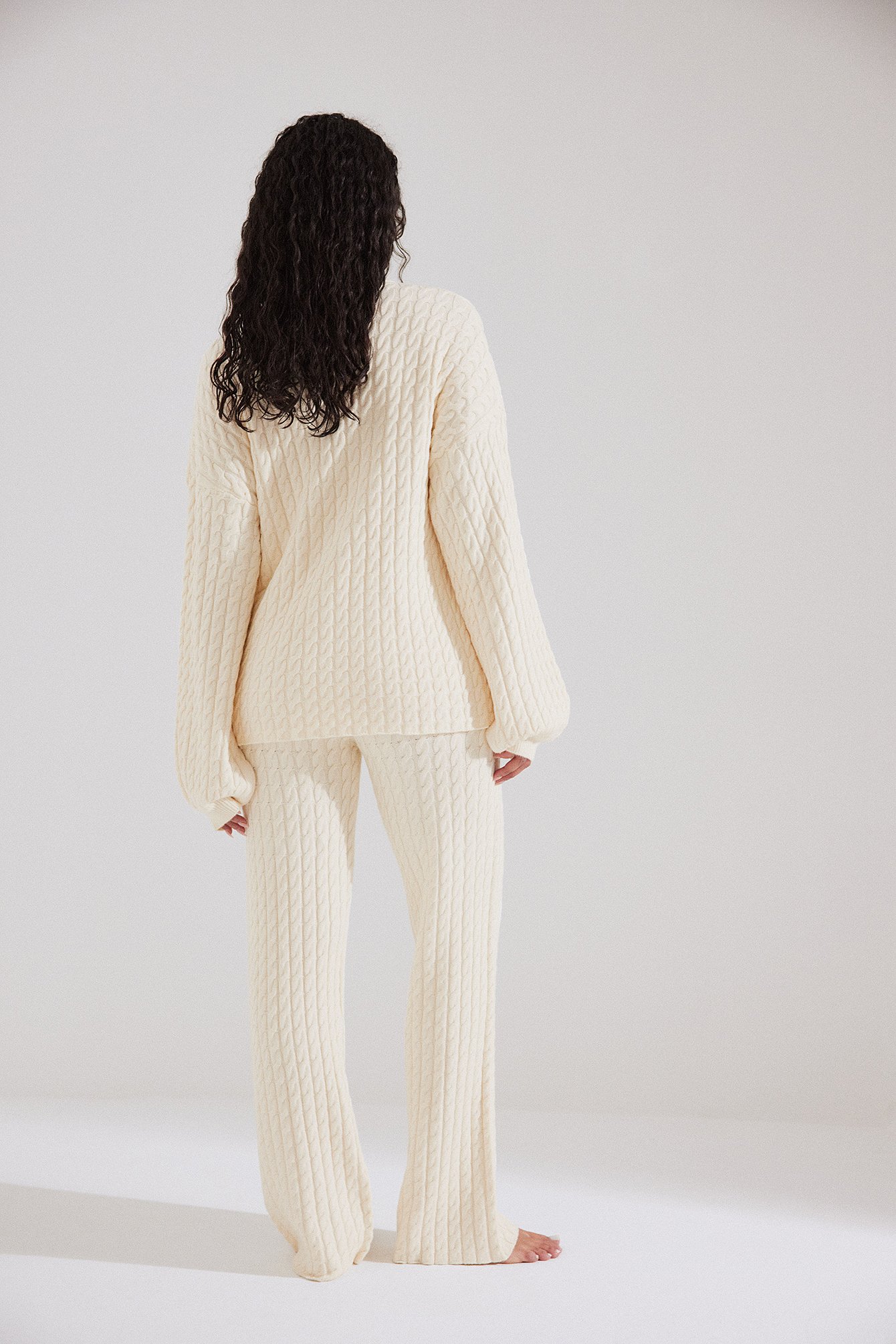 Soft Cable Knit Flare Pants