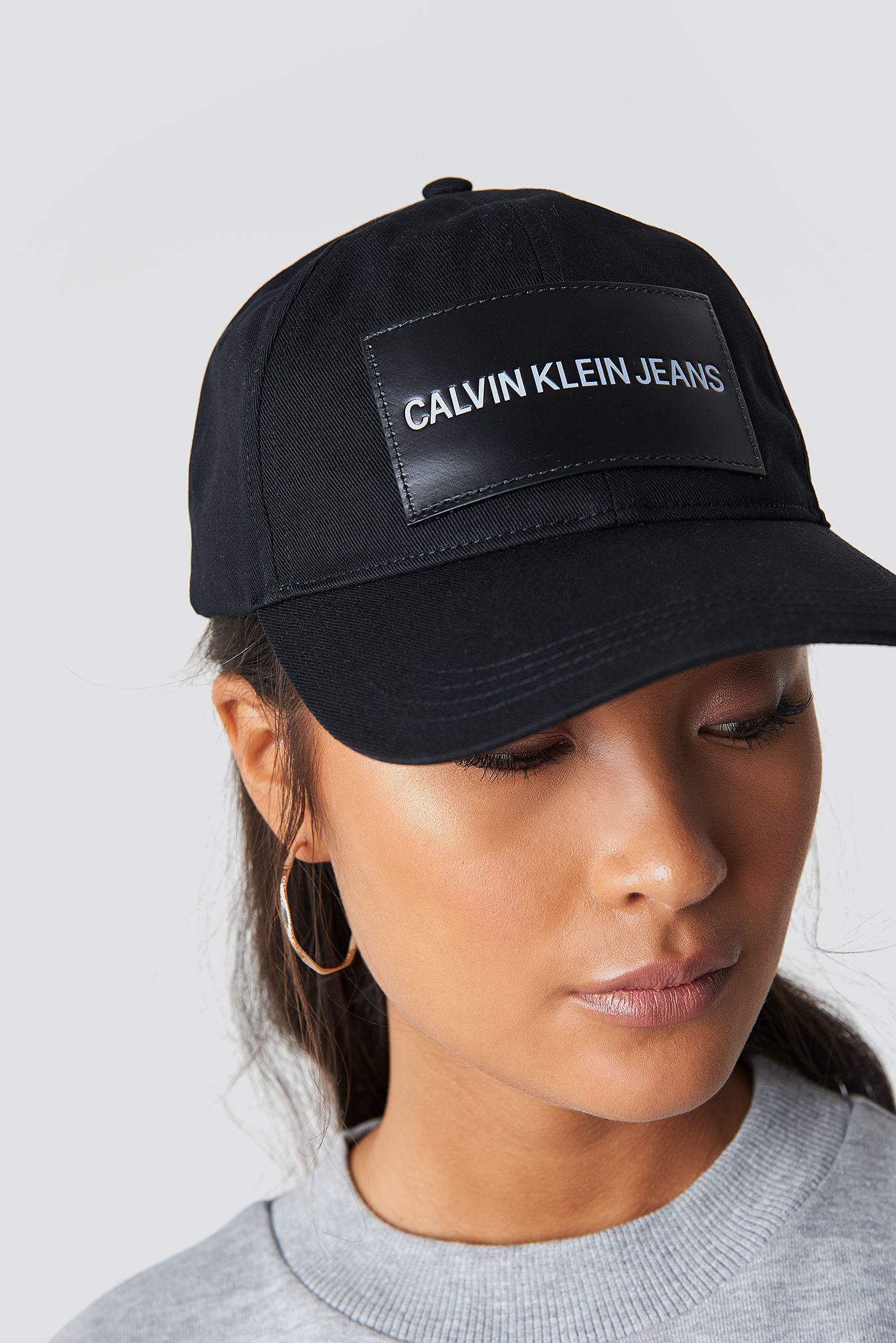 calvin klein jeans cap black