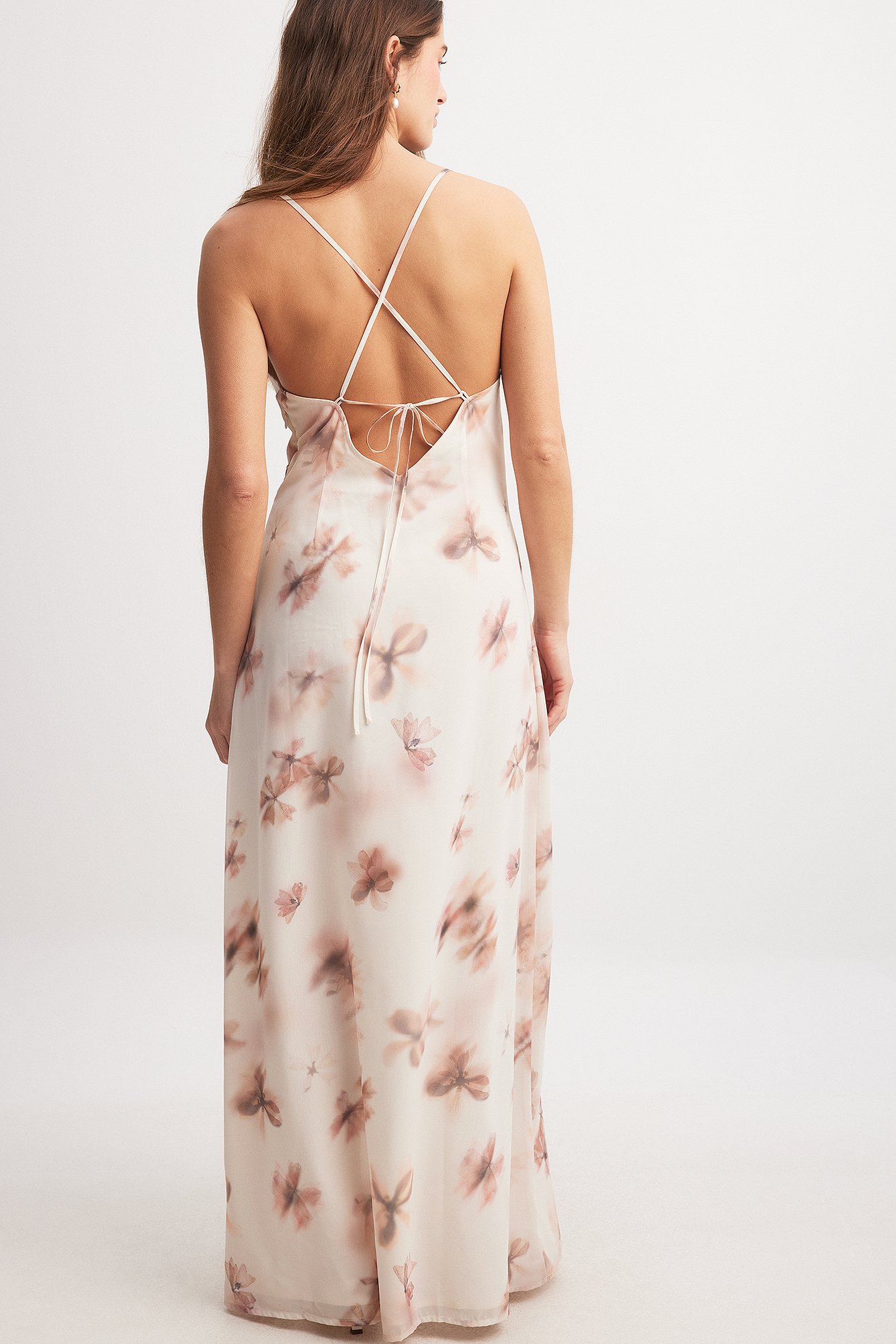 NA-KD Chiffon Tie Back Detail Maxi Dress - Pink