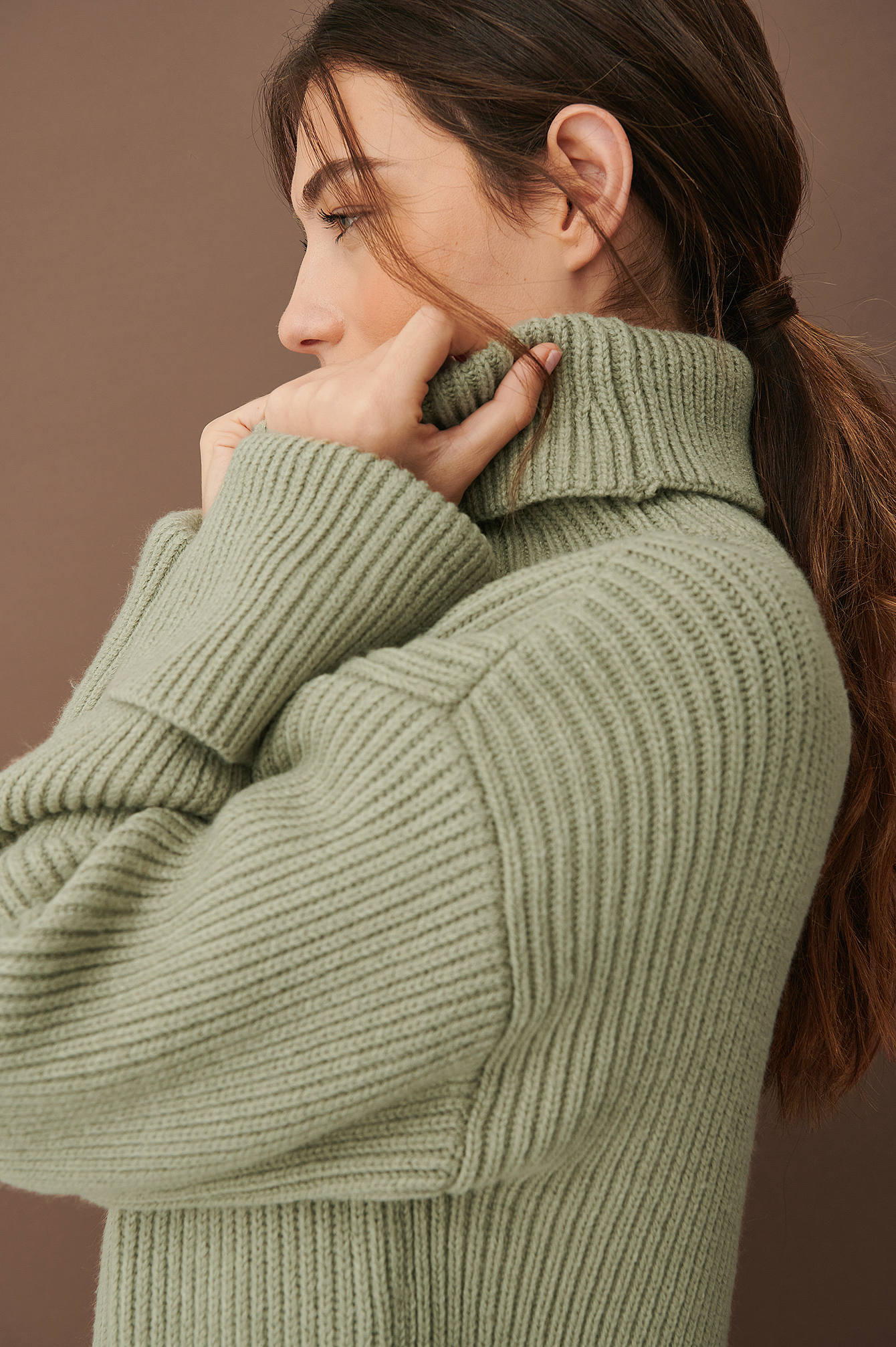 YASHIKI Seijaku High Neck Knit(MOSSGREEN | loneoakpoint.com