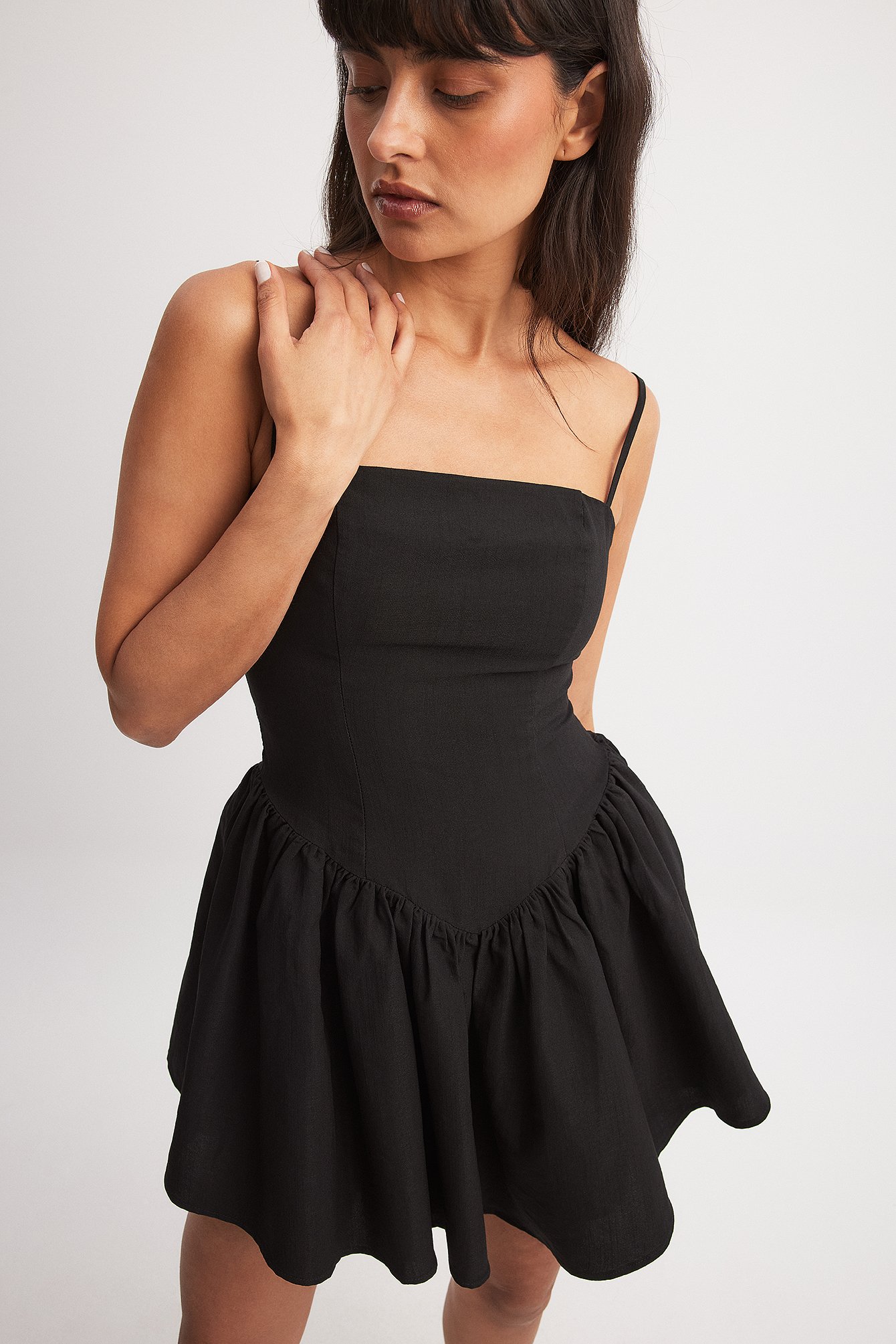 Fairy Cut Mini Dress Black | NA-KD