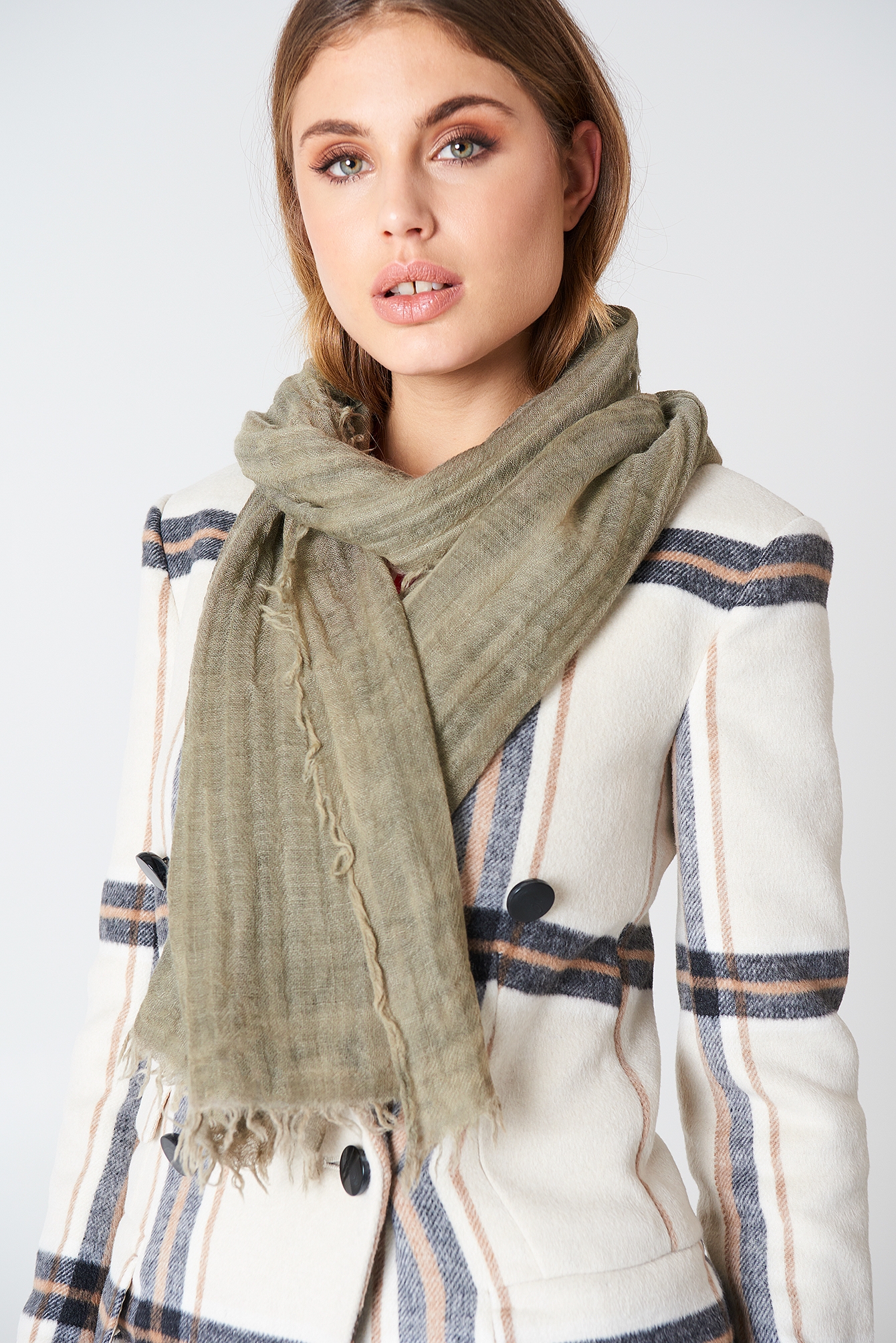 Cold Dyed Wool Scarf Green | NA-KD