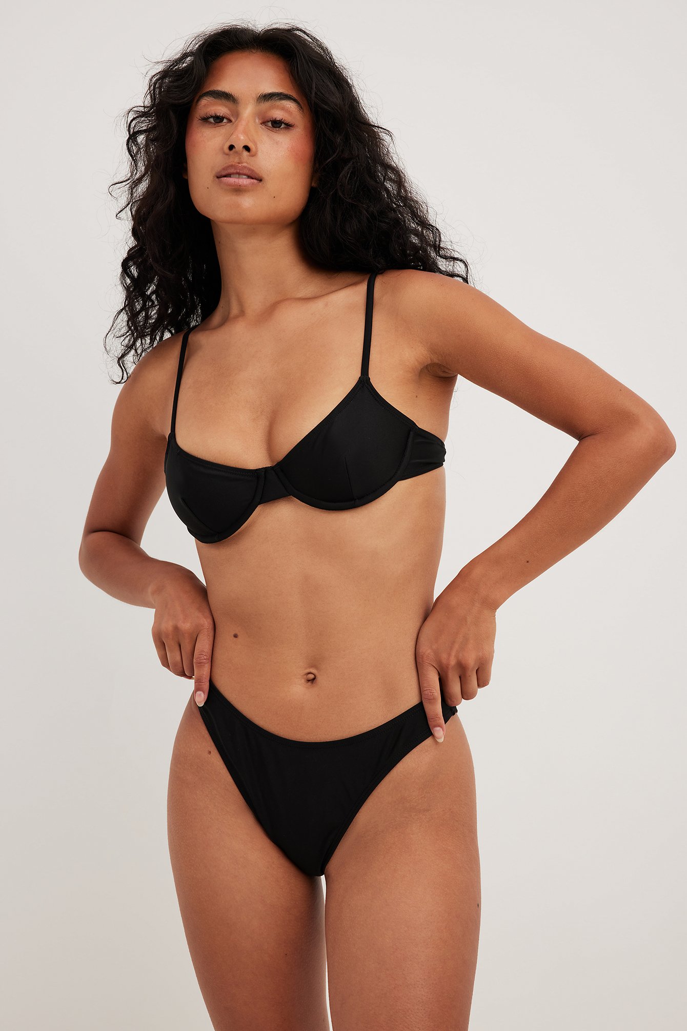 Notorious Swimwear Arousing Triangle Top & Bottom Bikini Set, Medium / Small / Black