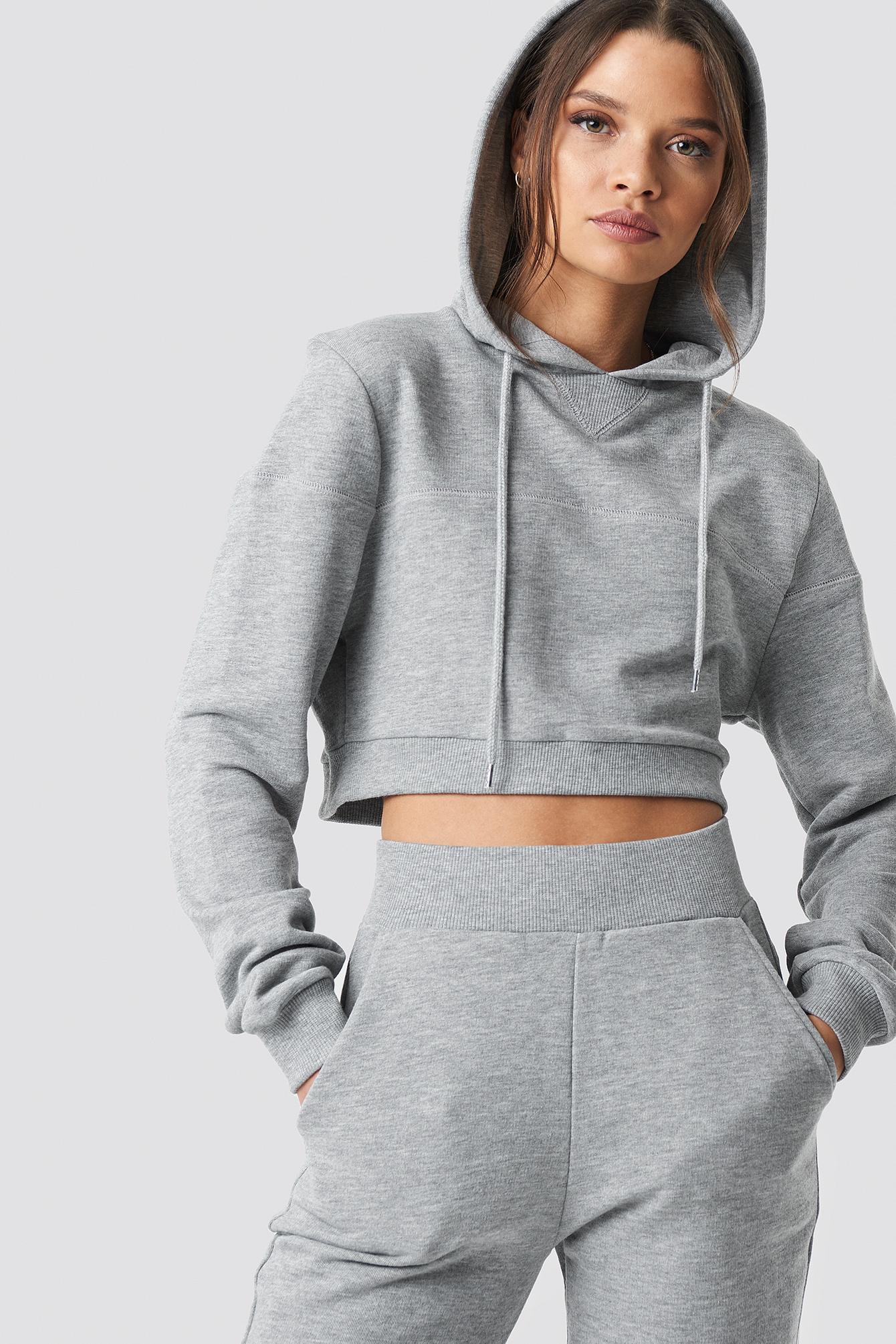 cropped hoodie and sweatpants