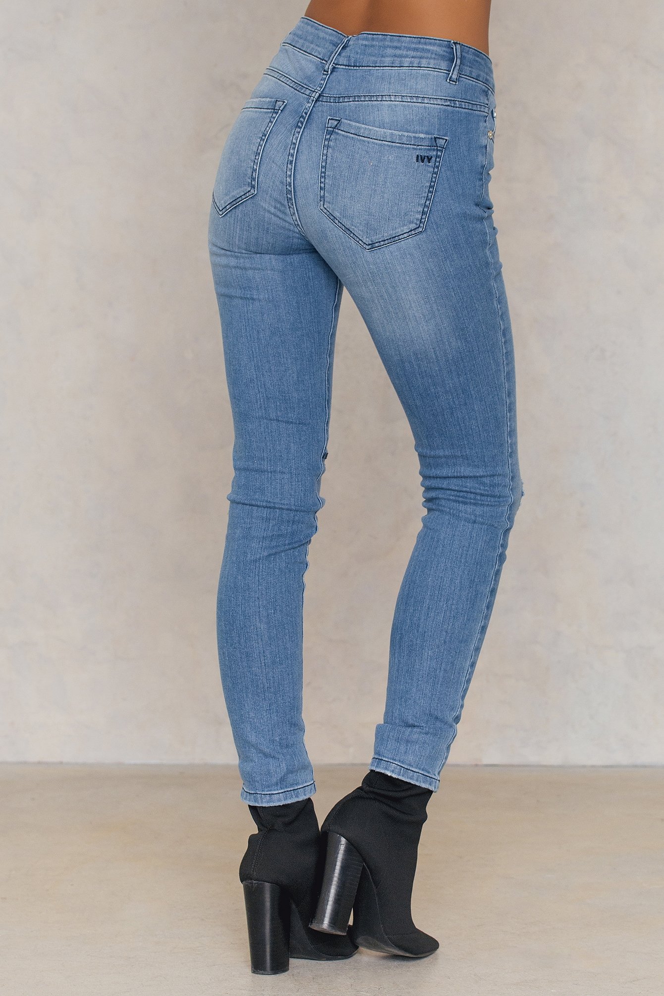 Daria Distressed Jeans Blue | Na-kd.com