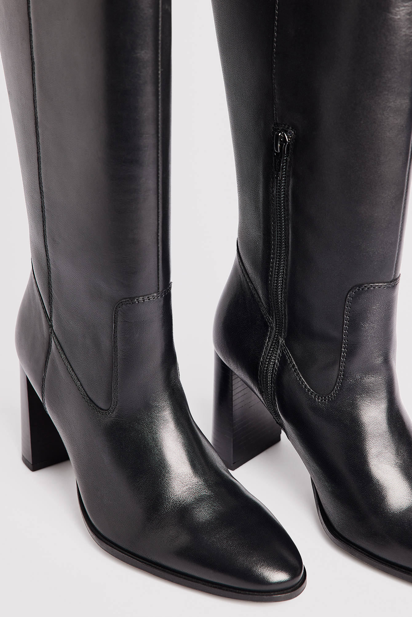 Knee High Leather Rounded Toe Boots Black | NA-KD