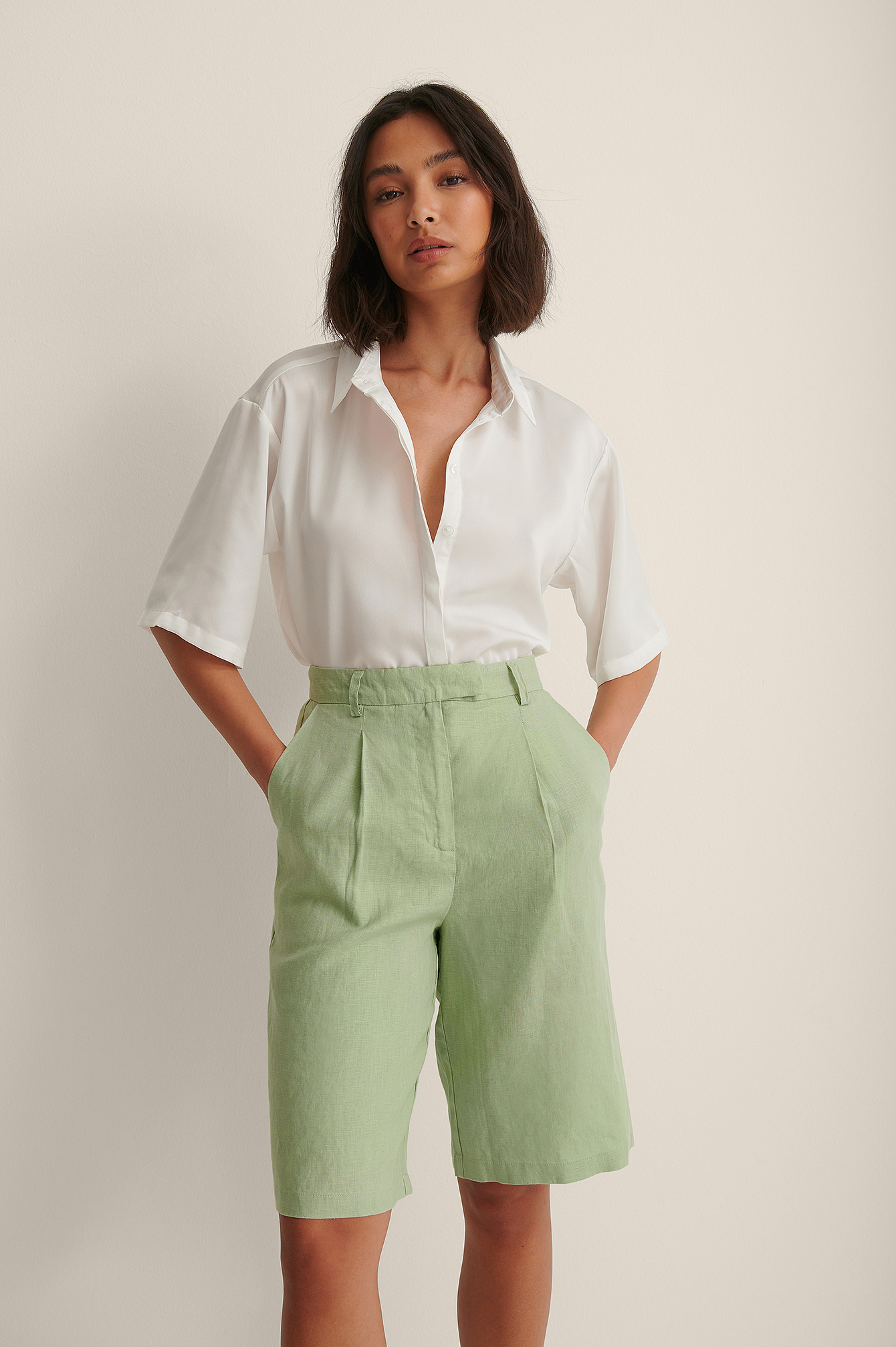 Linen Bermuda Shorts Green