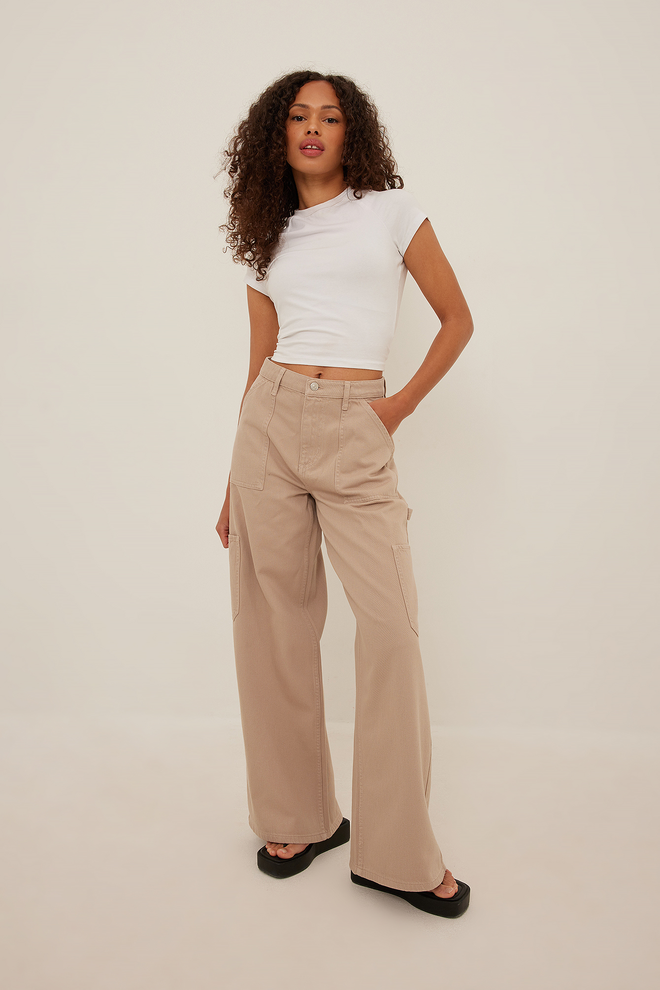 Loose Fit Cargo Pants Beige | na-kd.com