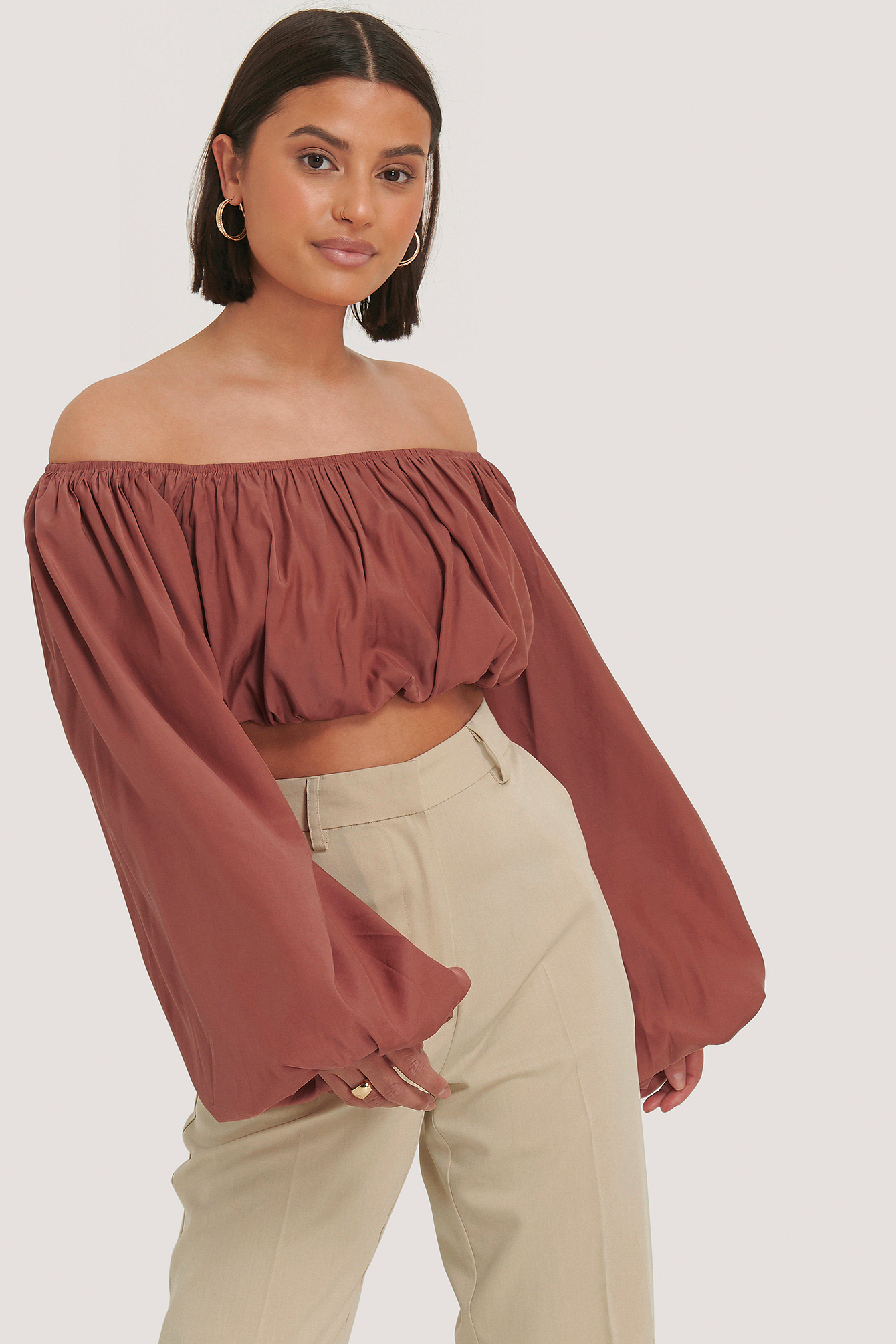 Balloon Long Sleeved Cropped Top Brown