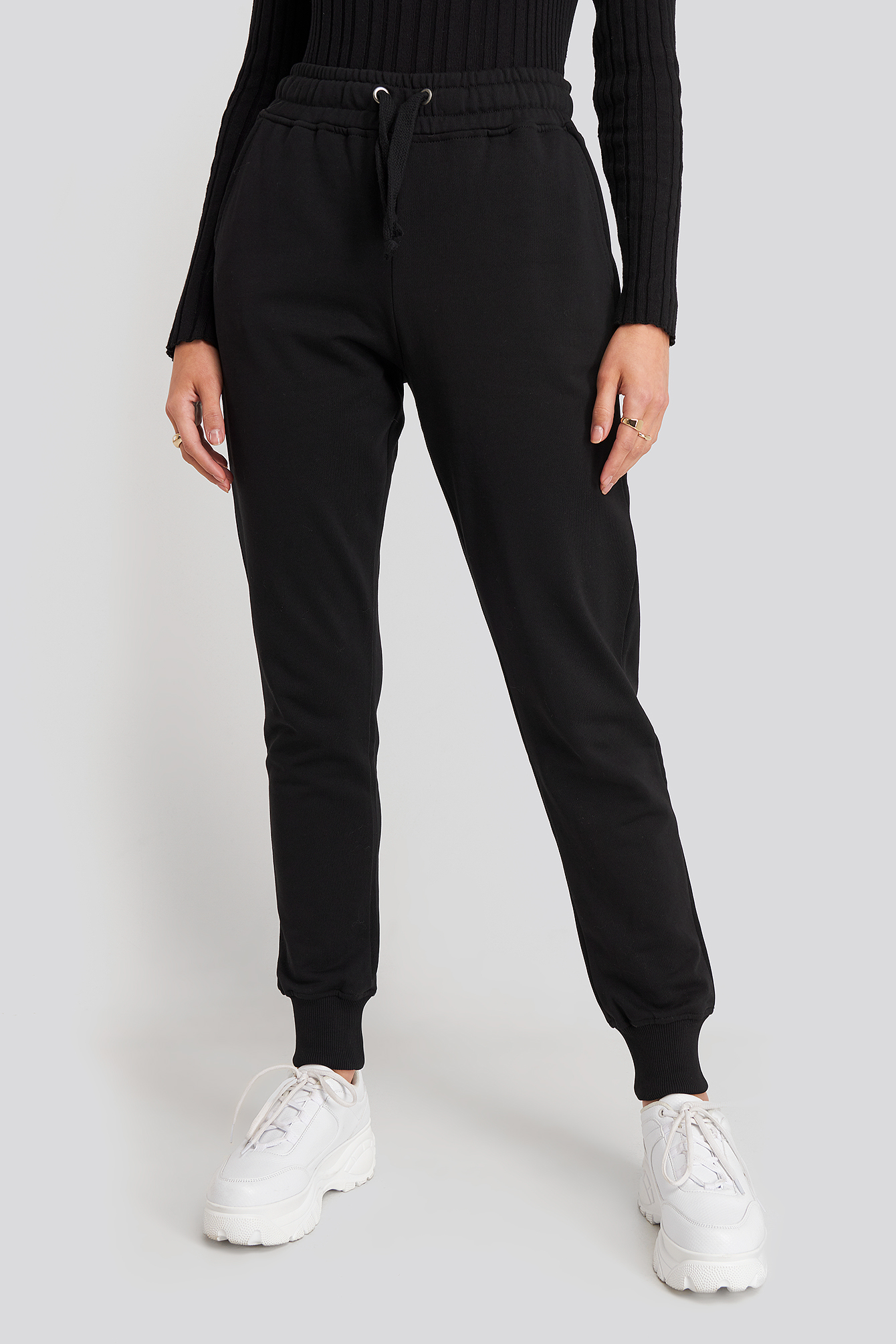 Basic Sweatpants Black | na-kd.com