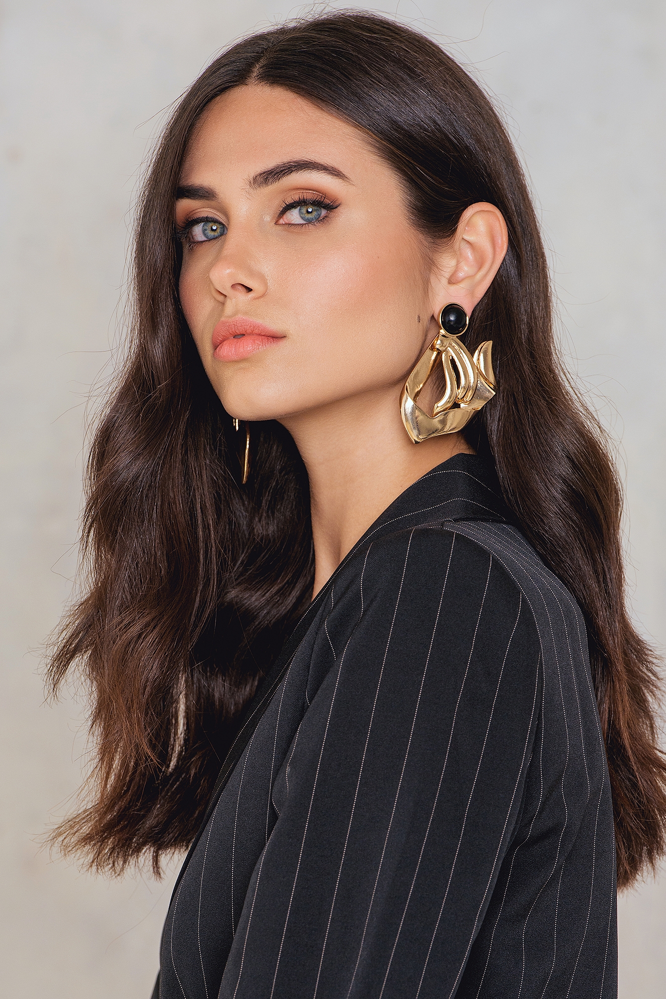 Big Asymmetric Earrings Gold | na-kd.com