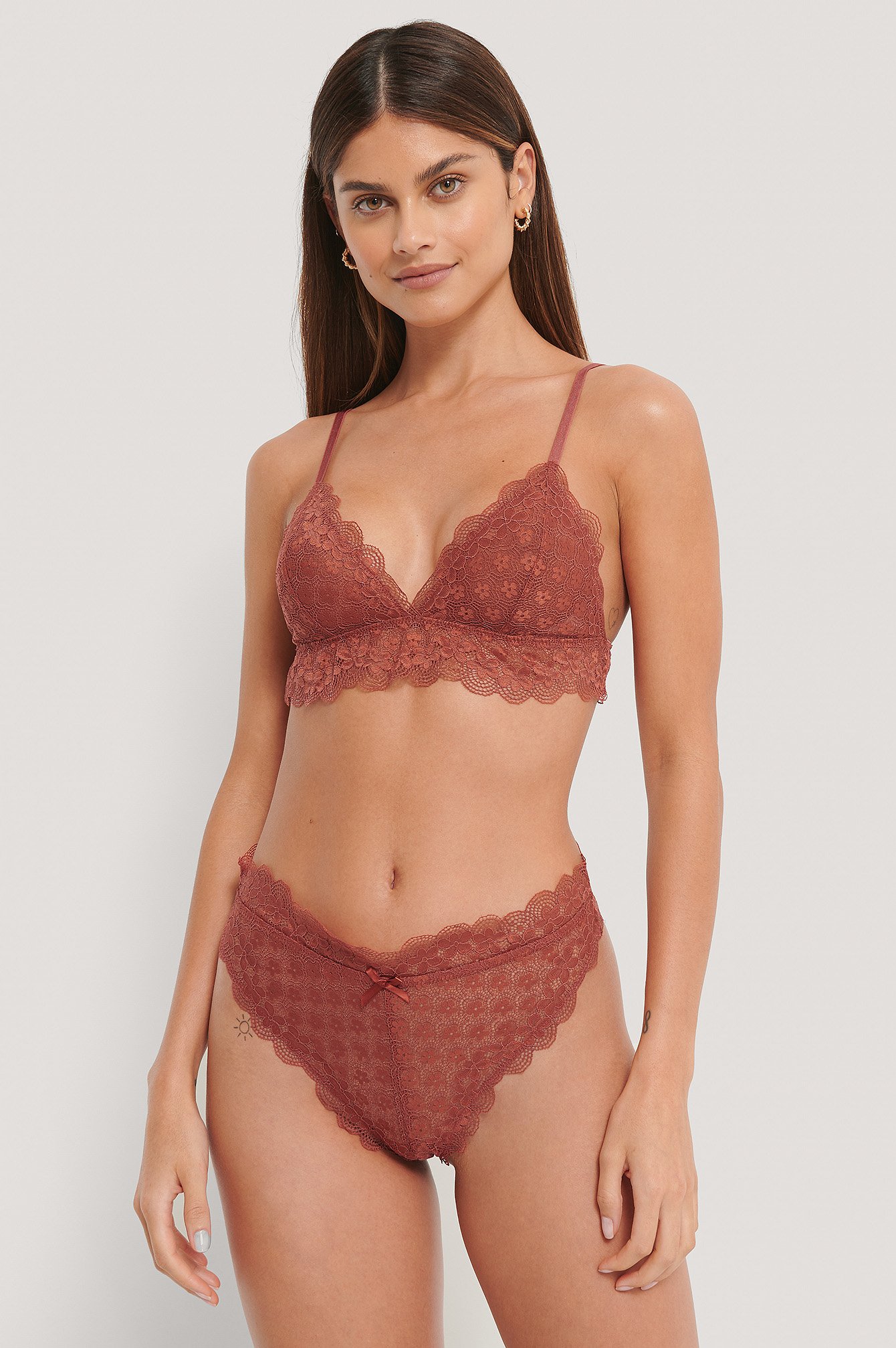 Chantilly Lace Cheeky Panty Red
