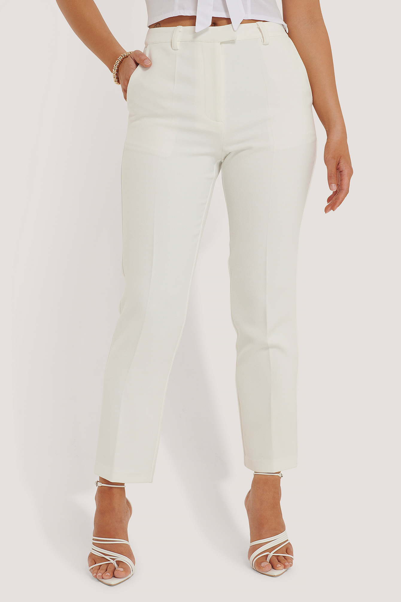 white capri pants suit