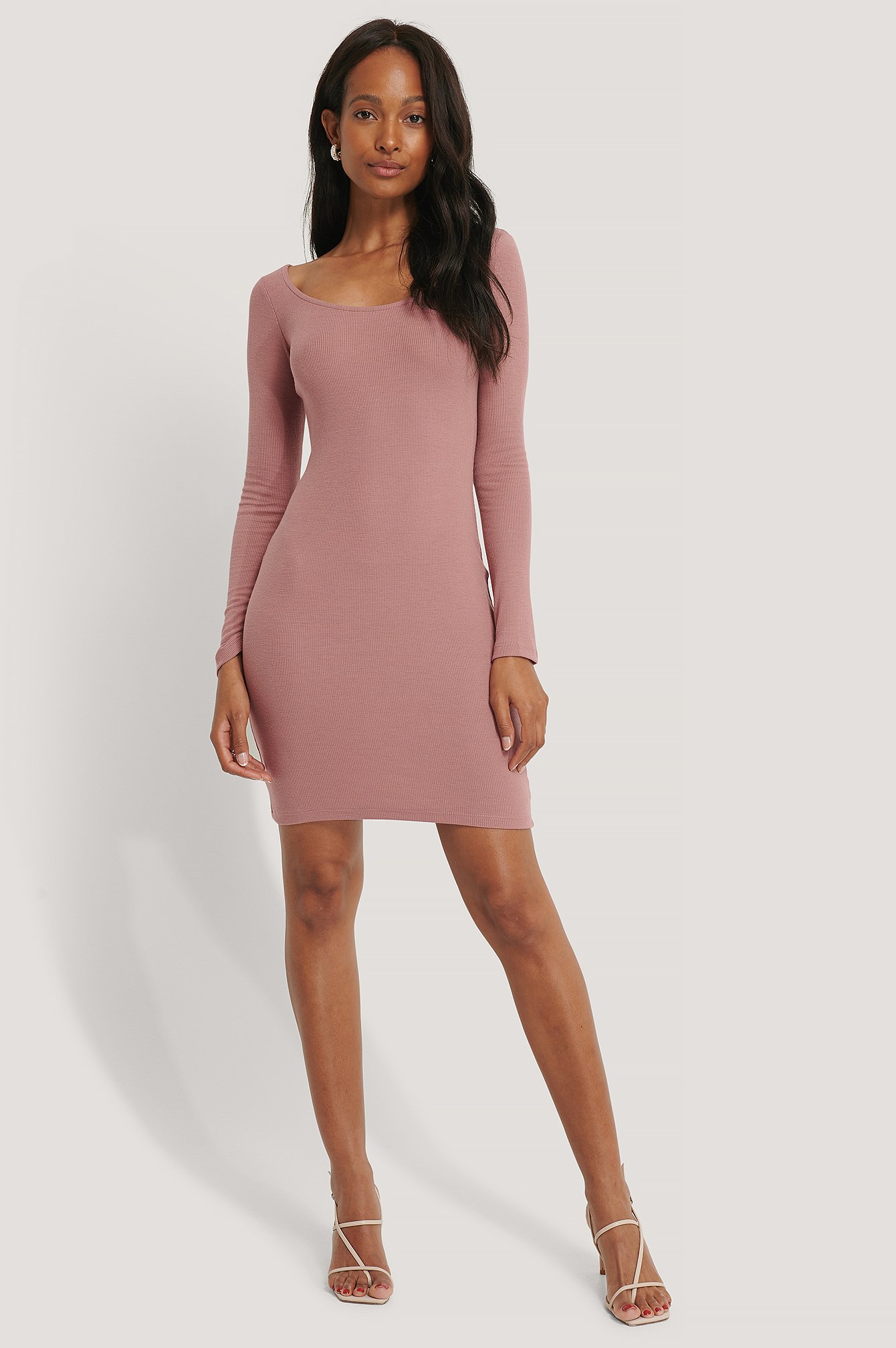 Round neck bodycon outlet dress