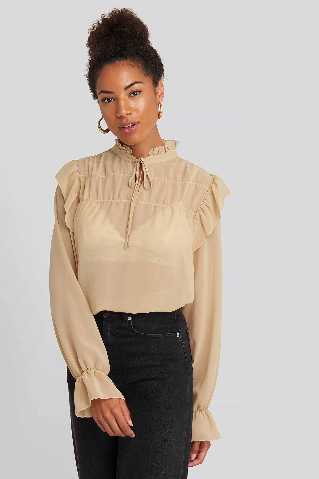 Delicate Flounce Blouse Beige | NA-KD