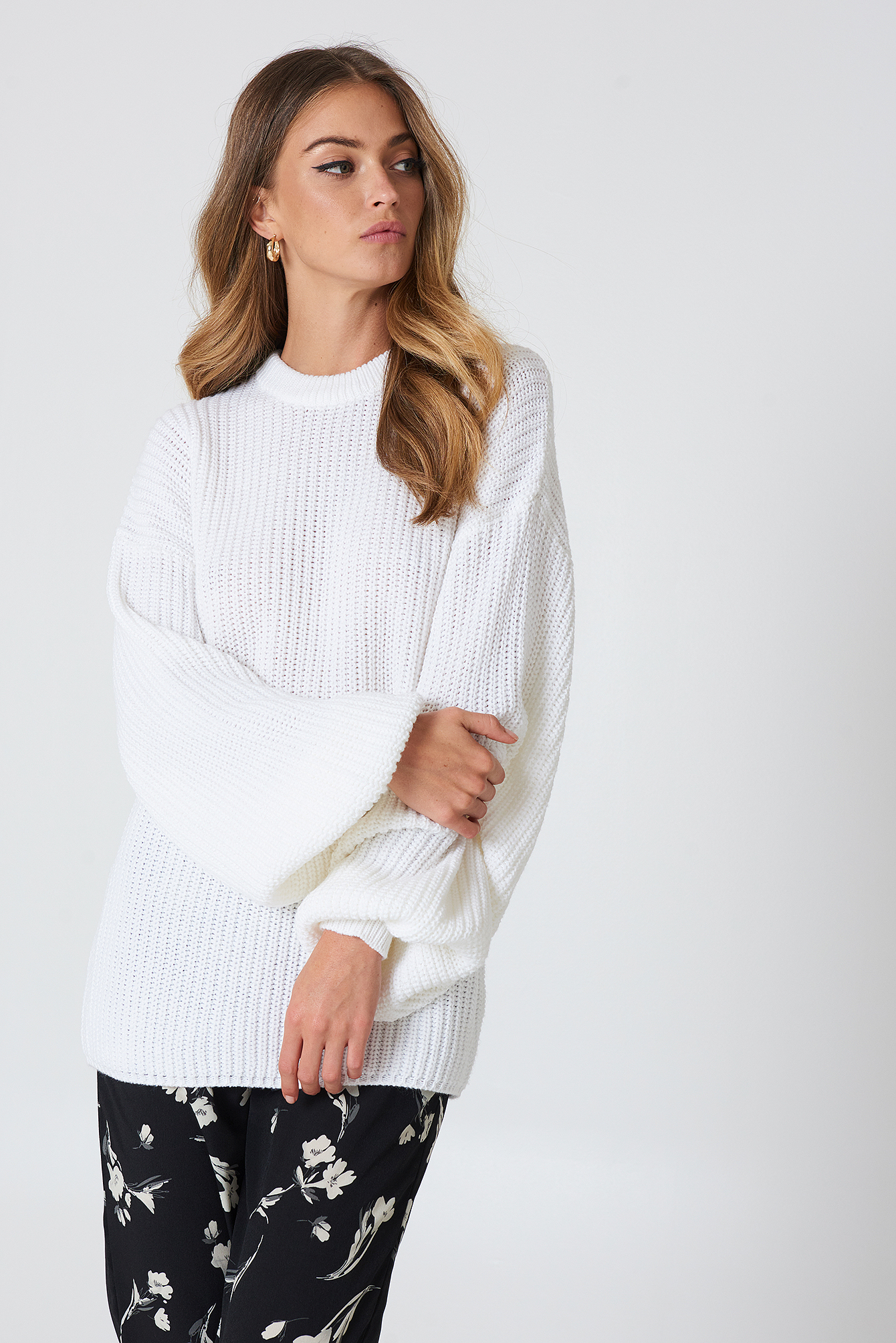 Dropped Shoulder Knitted Sweater Hvid