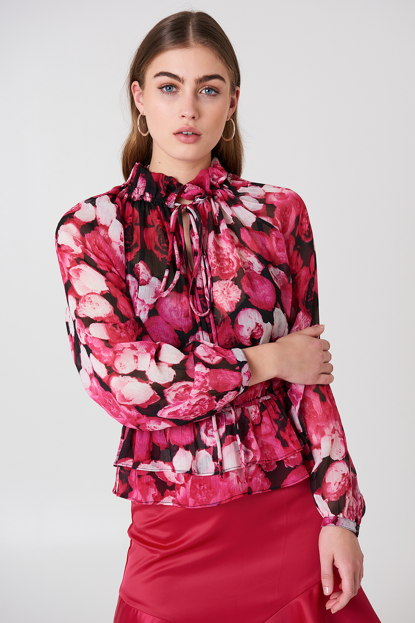 High Frill Neck Top Pink Flower | na-kd.com - 1340 x 2010 jpeg 2335kB