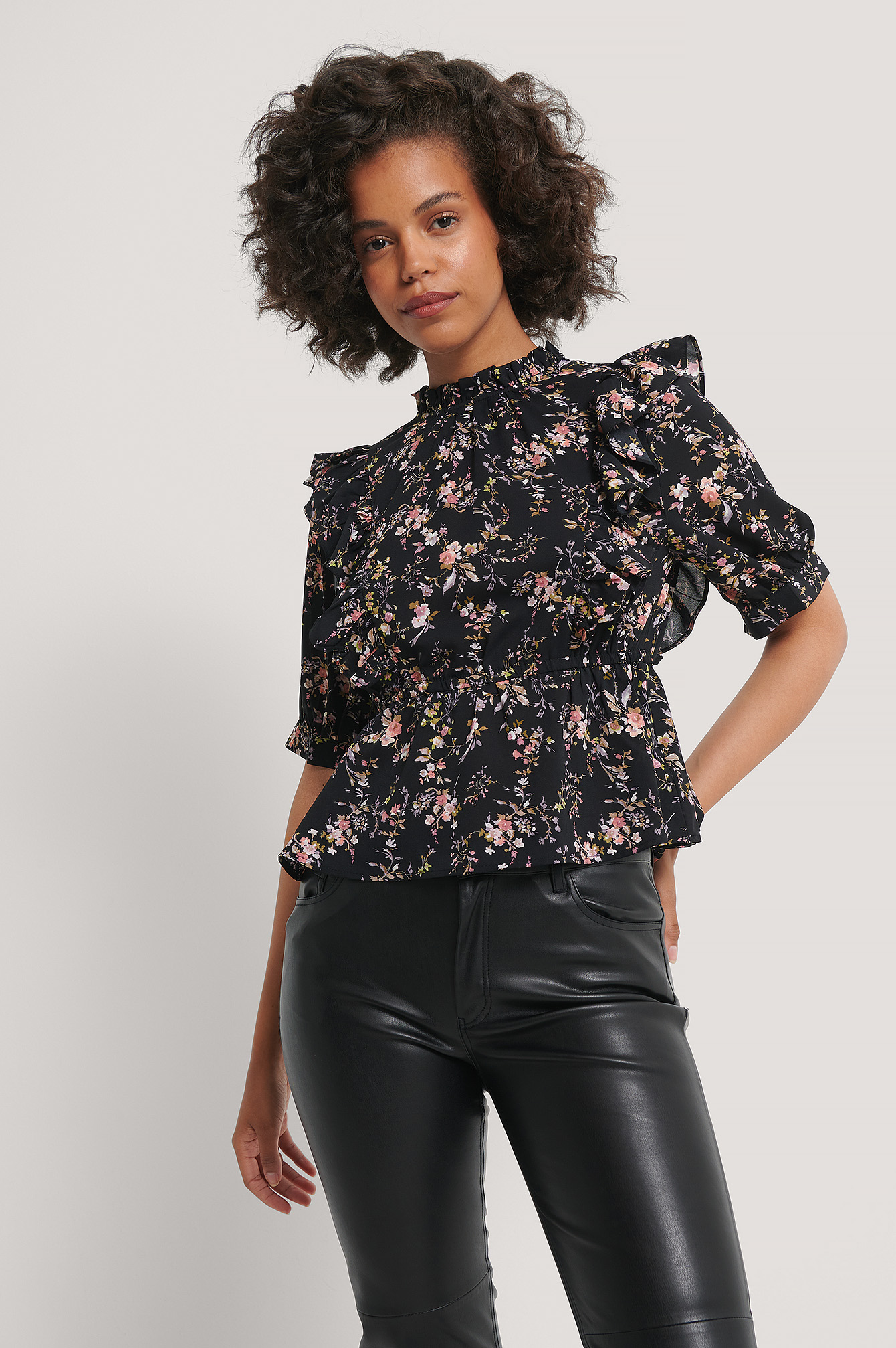 High Neck Flounce Top Flower | na-kd.com