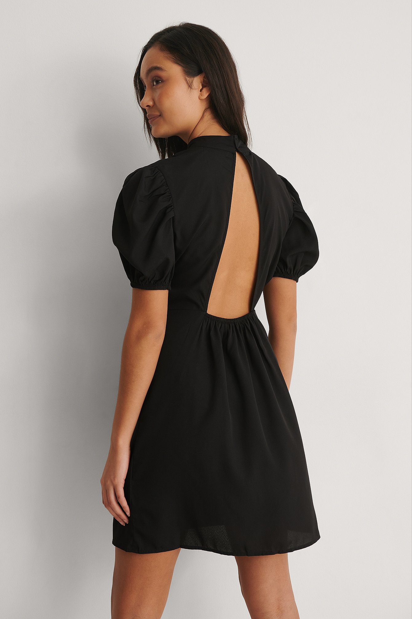 black mini dress backless