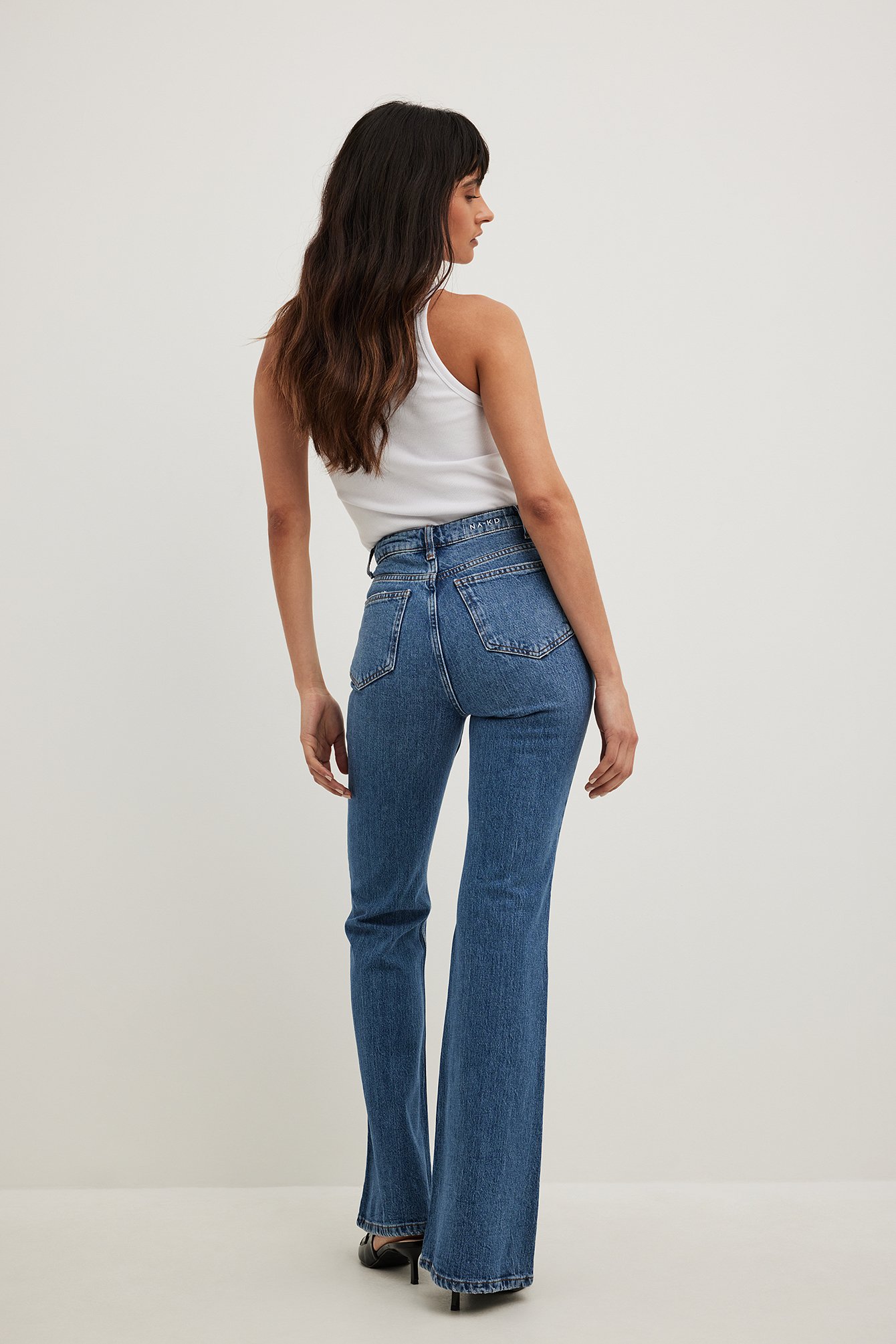 Socialisme zonsondergang Isolator Flared Jeans • Dames flared jeans online kopen | NA-KD
