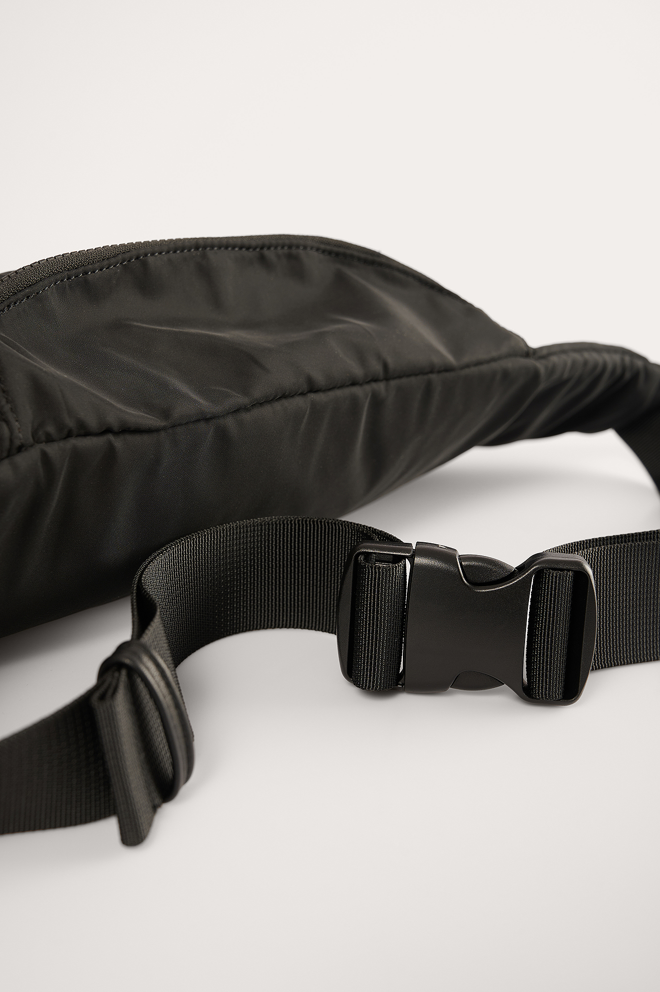 Doorlaatbaarheid Implicaties hack Hip Pack Bag Zwart | NA-KD