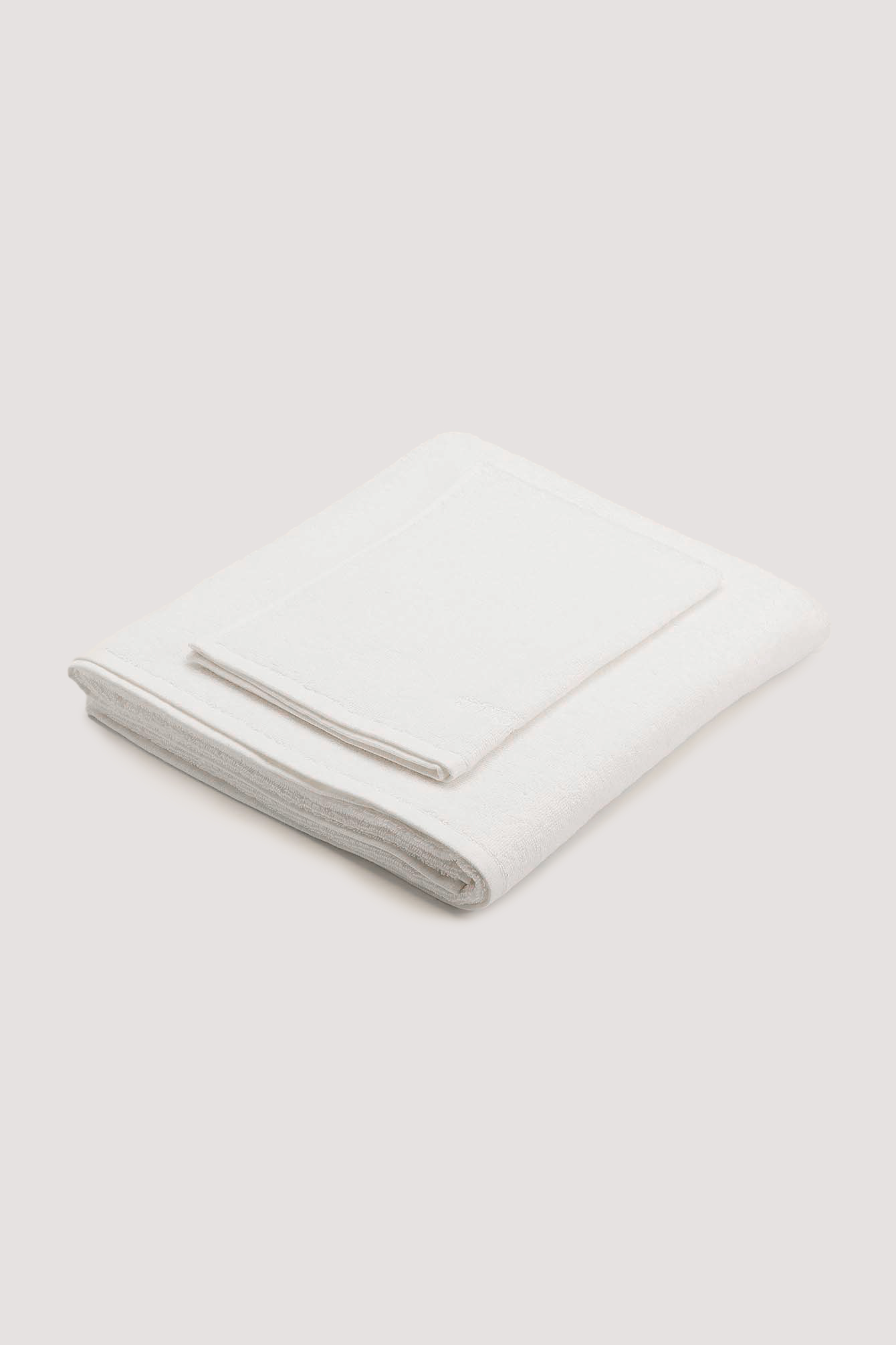 Towel Set White | NA-KD