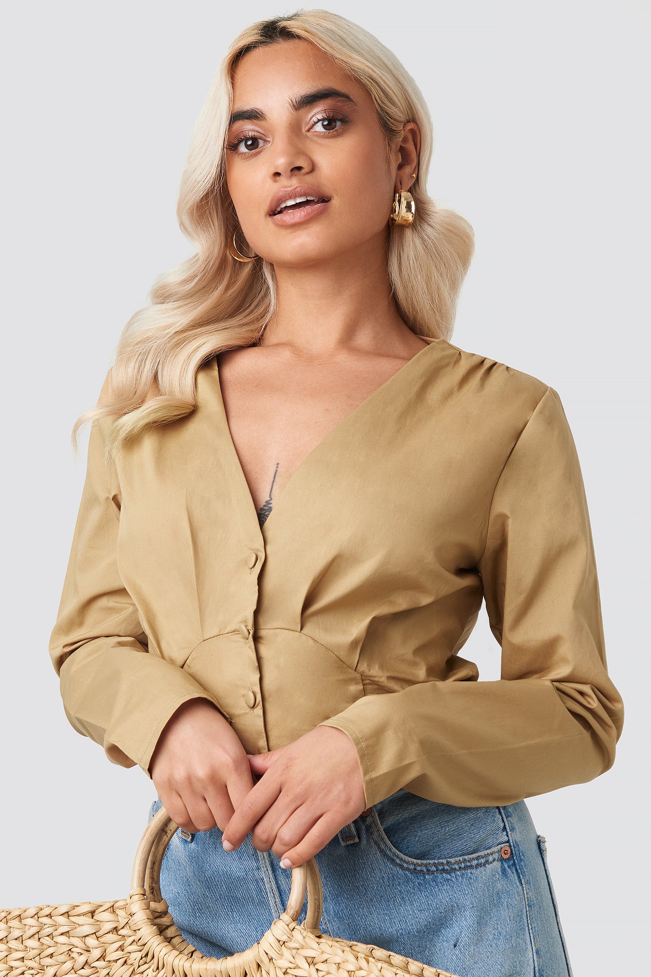 long sleeve buttoned top