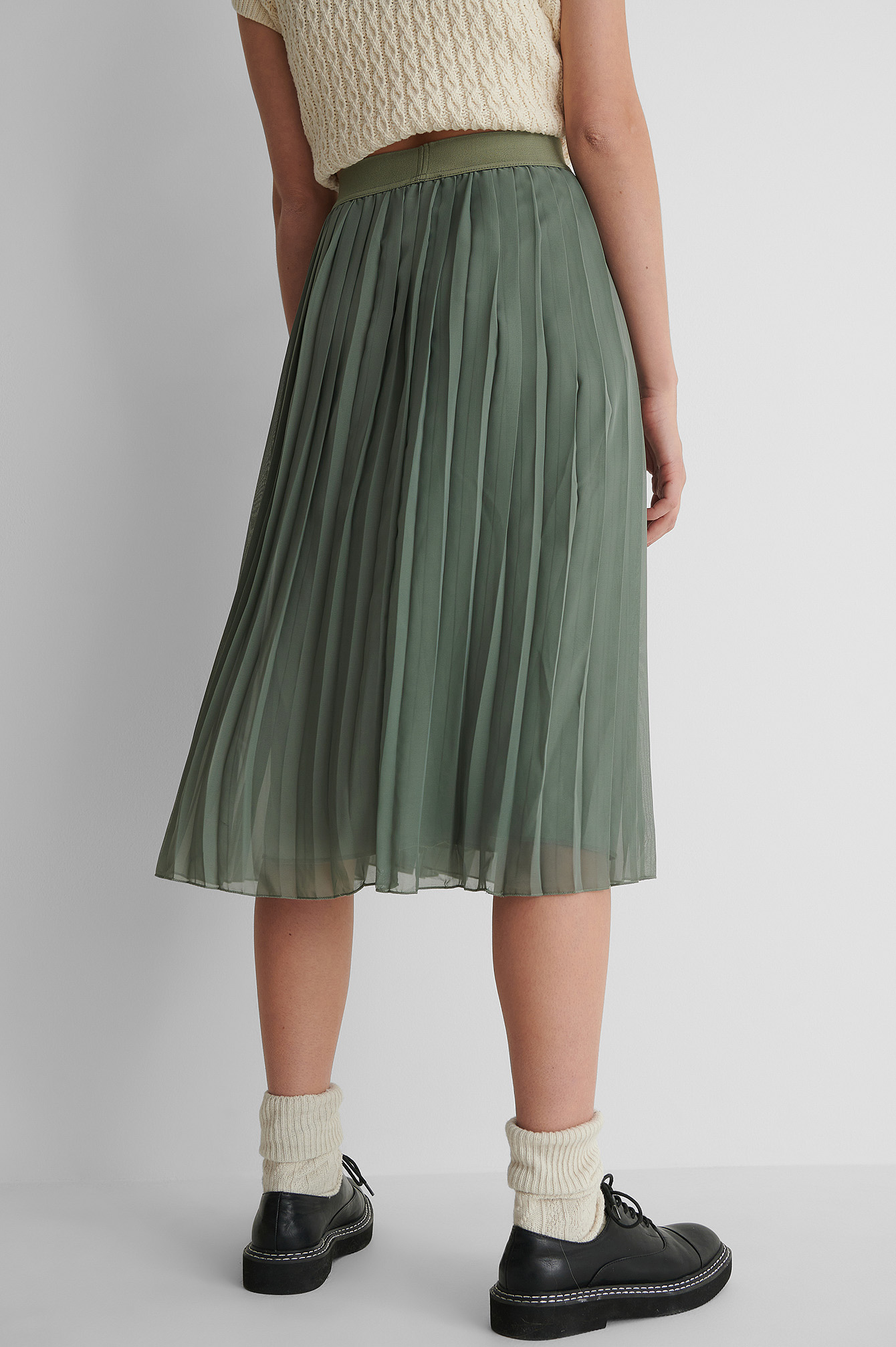 Midi skirts pleated, Mid-length skirts for women at NA-KD