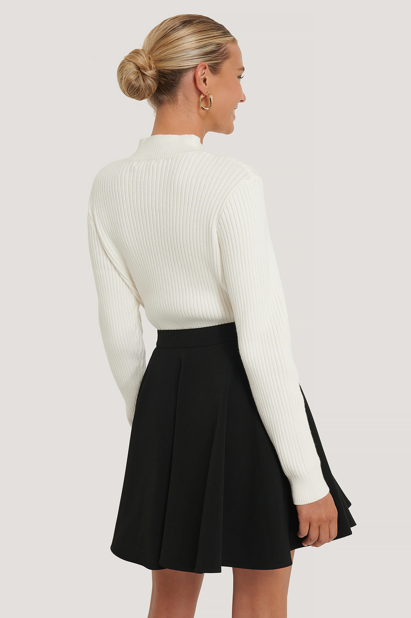 Mini Circle Skirt Black | na-kd.com