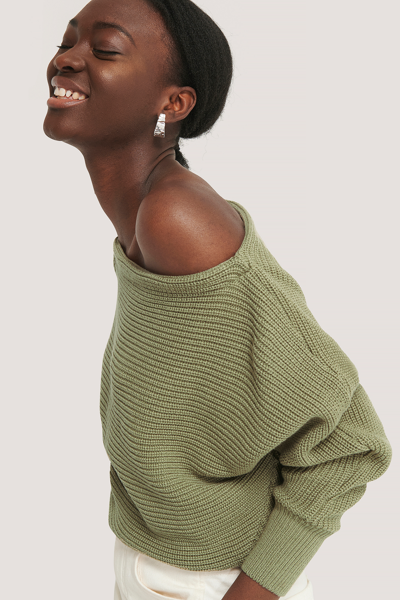 Olive green off on sale the shoulder sweater