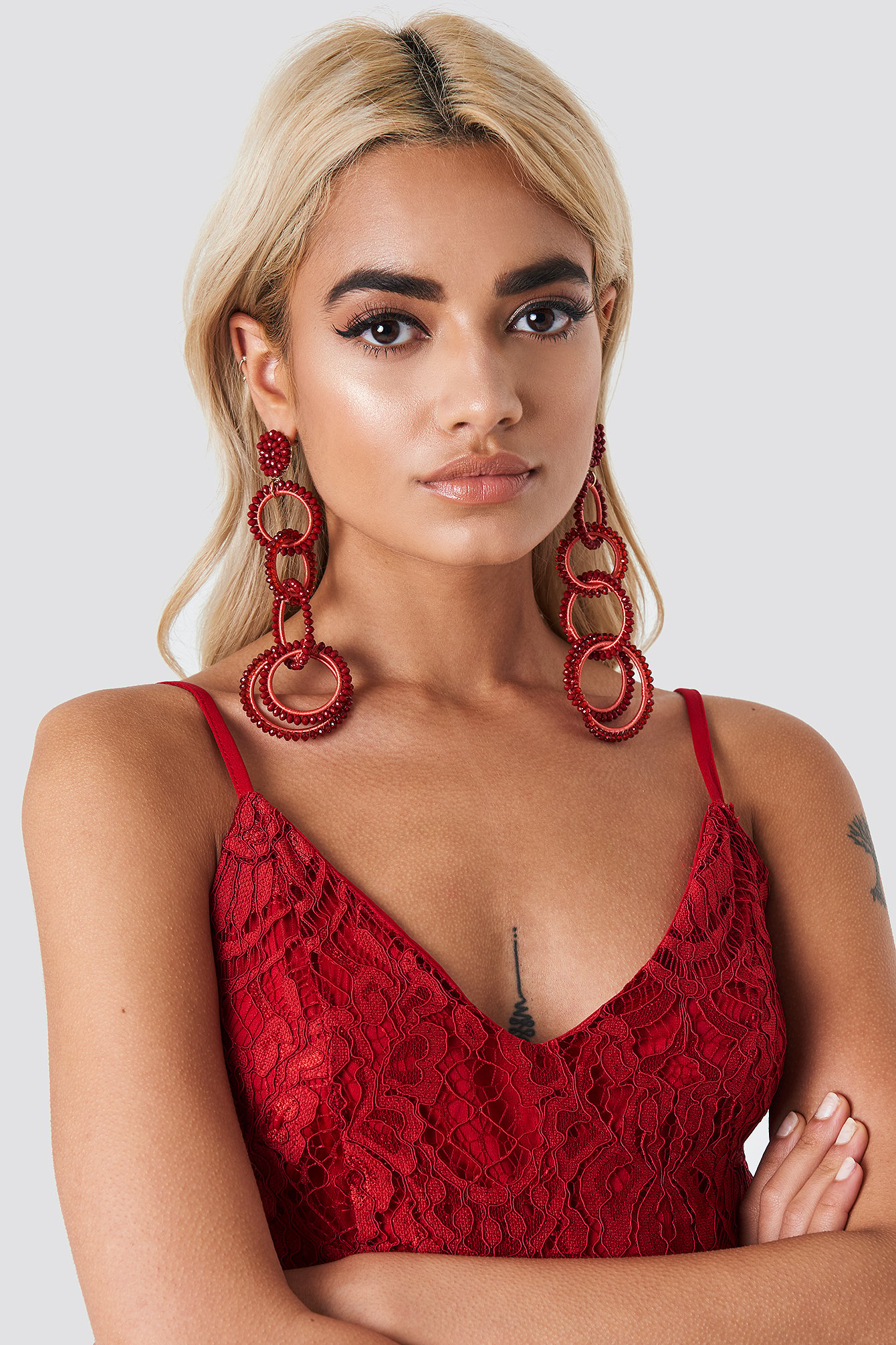 oversize-multi-hoop-earrings-red-na-kd