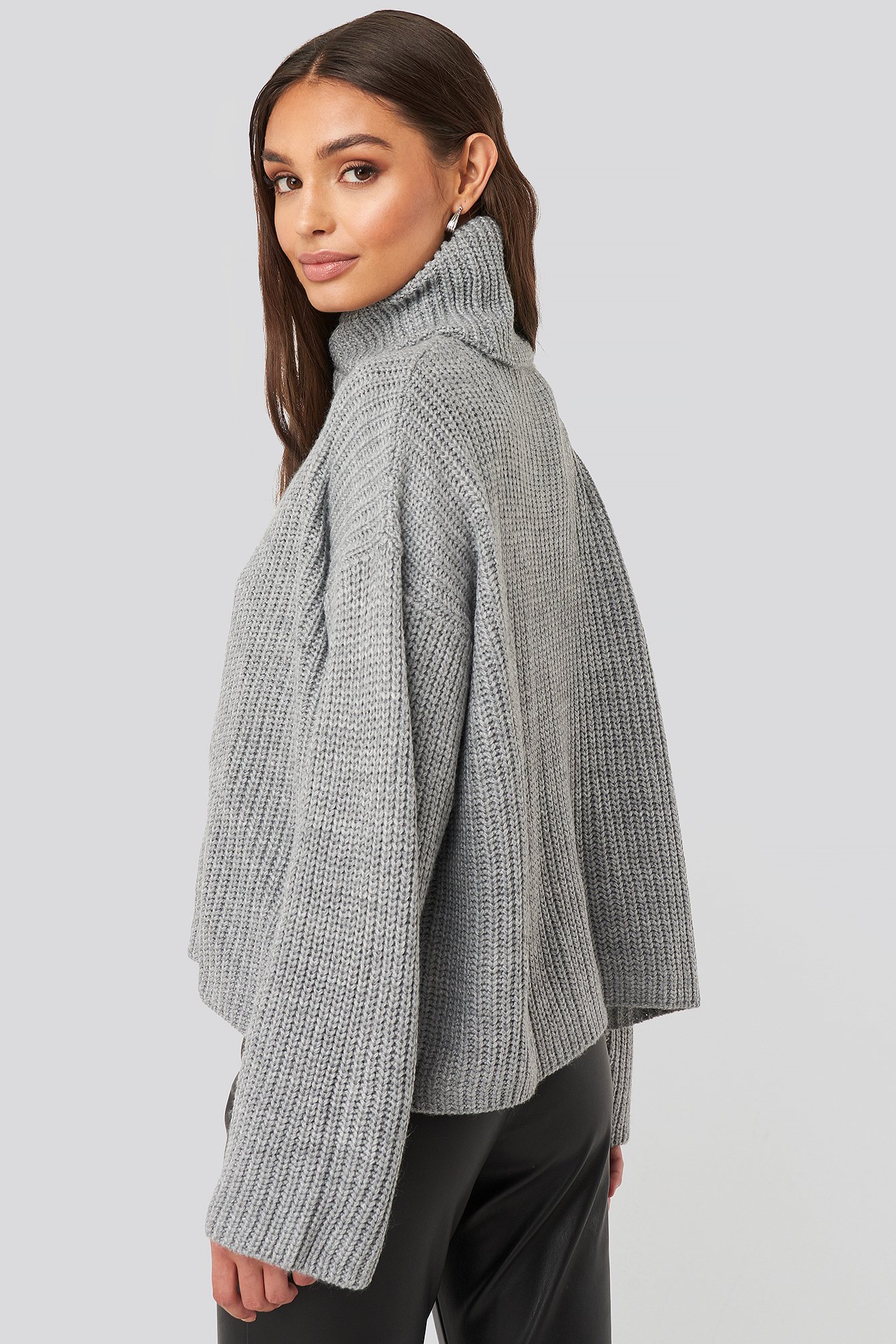 Oversized High Neck Knitted Sweater Grå Na