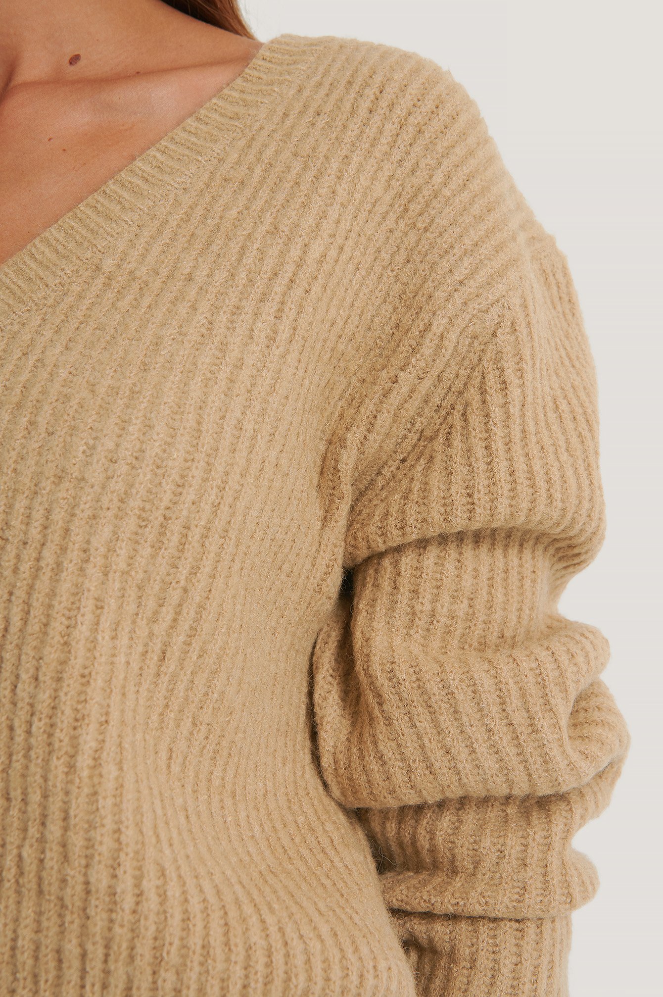 Oversized V-neckline Sweater Beige | na-kd.com