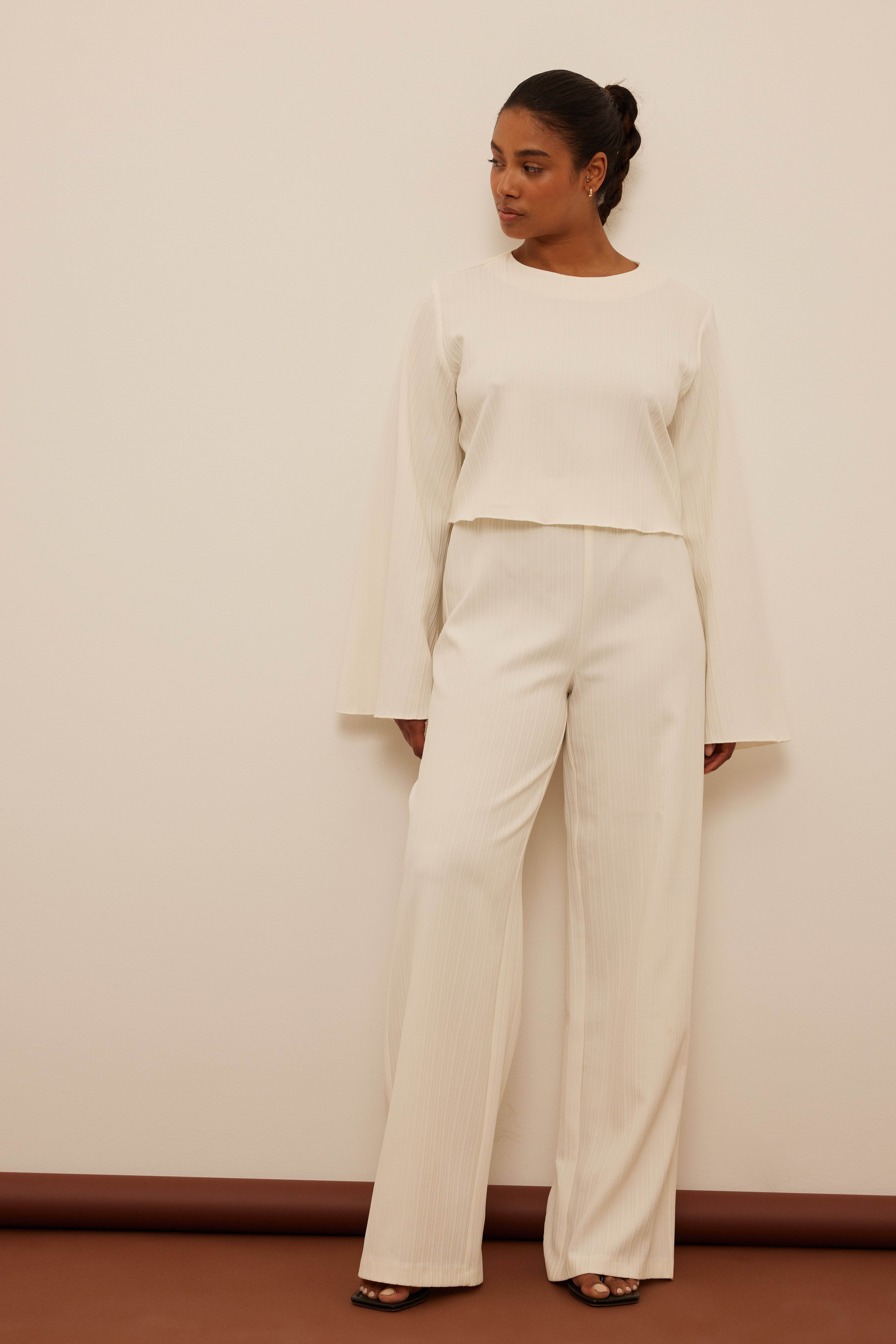 Satin trousers - White - Women - Gina Tricot
