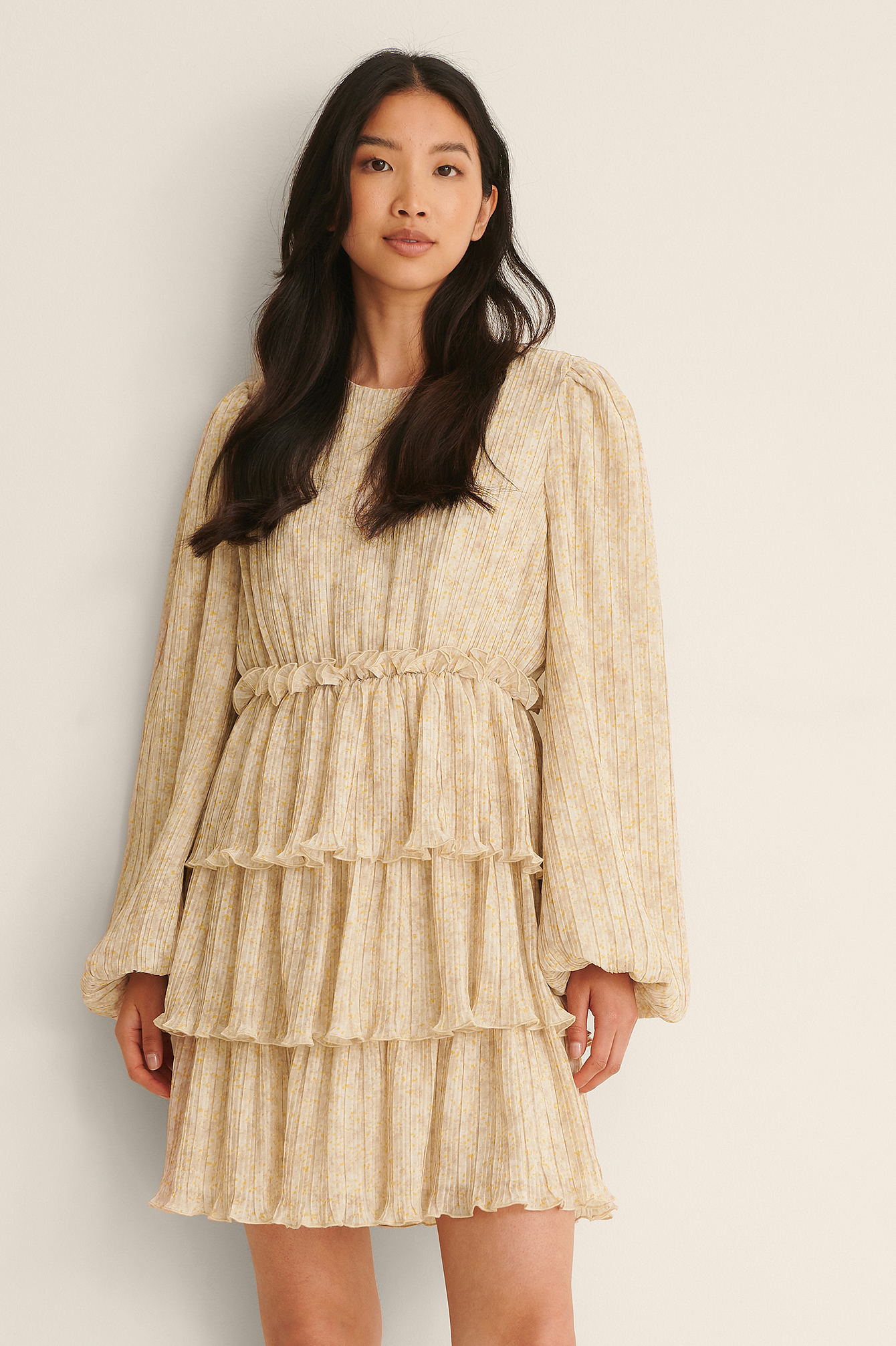 Pleated frill shop dress