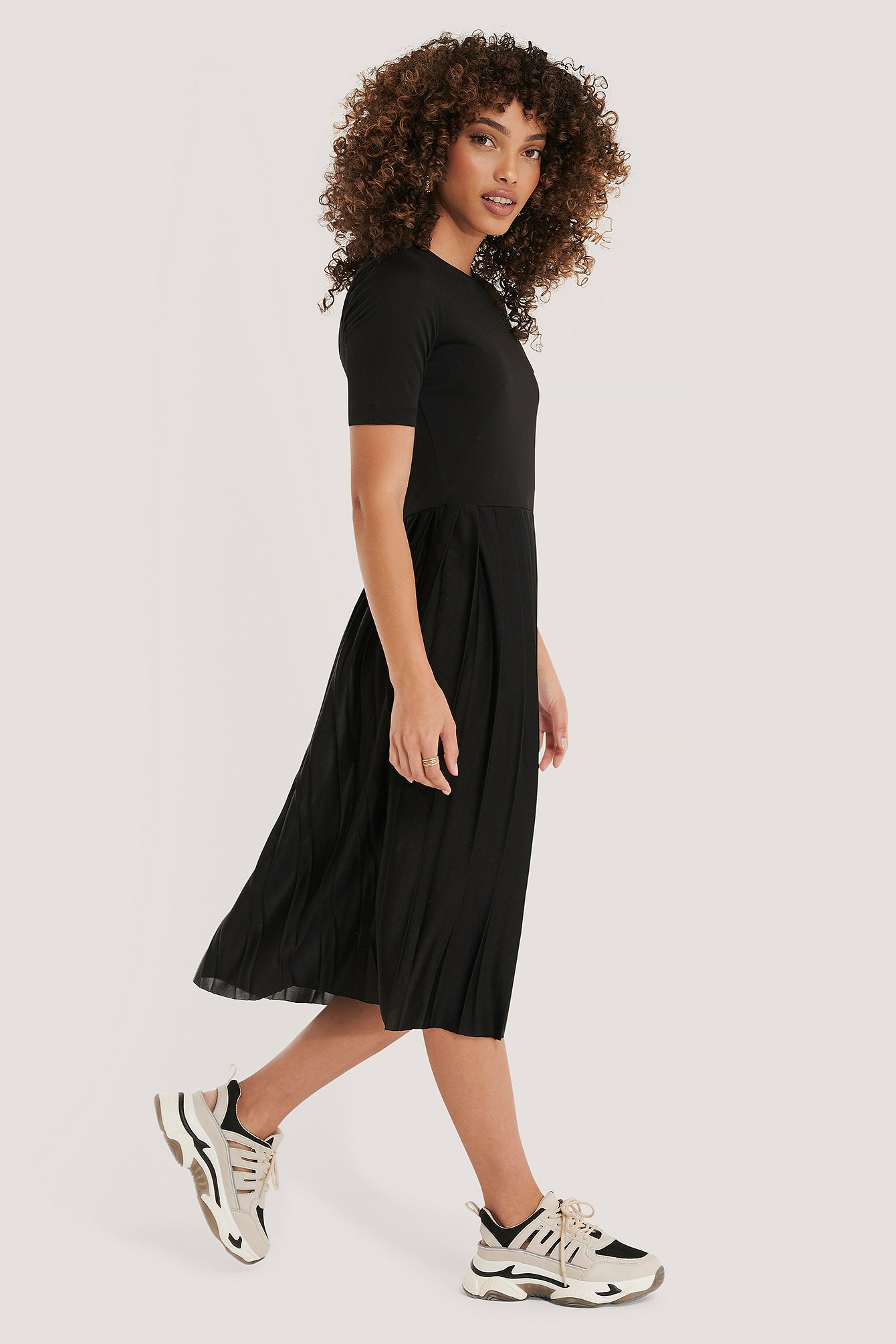 na kd pleated dress