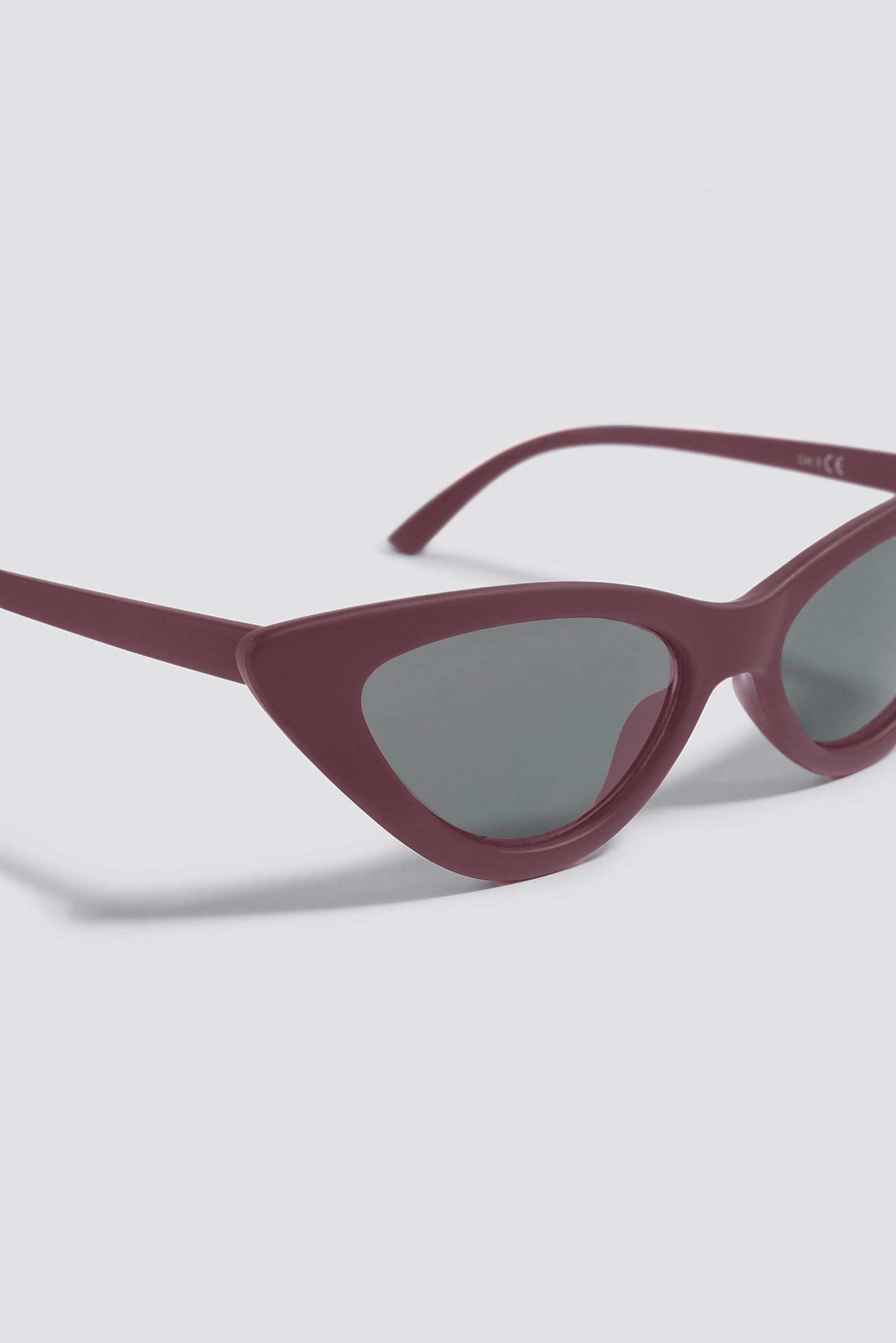 Pointy Cat Eye Sunglasses Burgundy Na 1919