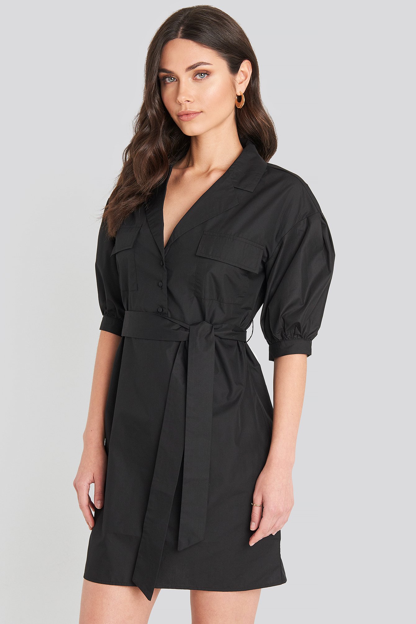 black dress with pockets and sleeves