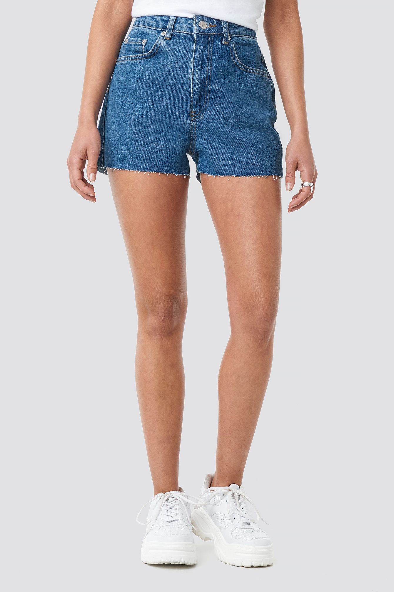 Raw Hem High Waist Denim Shorts Blå | na-kd.com