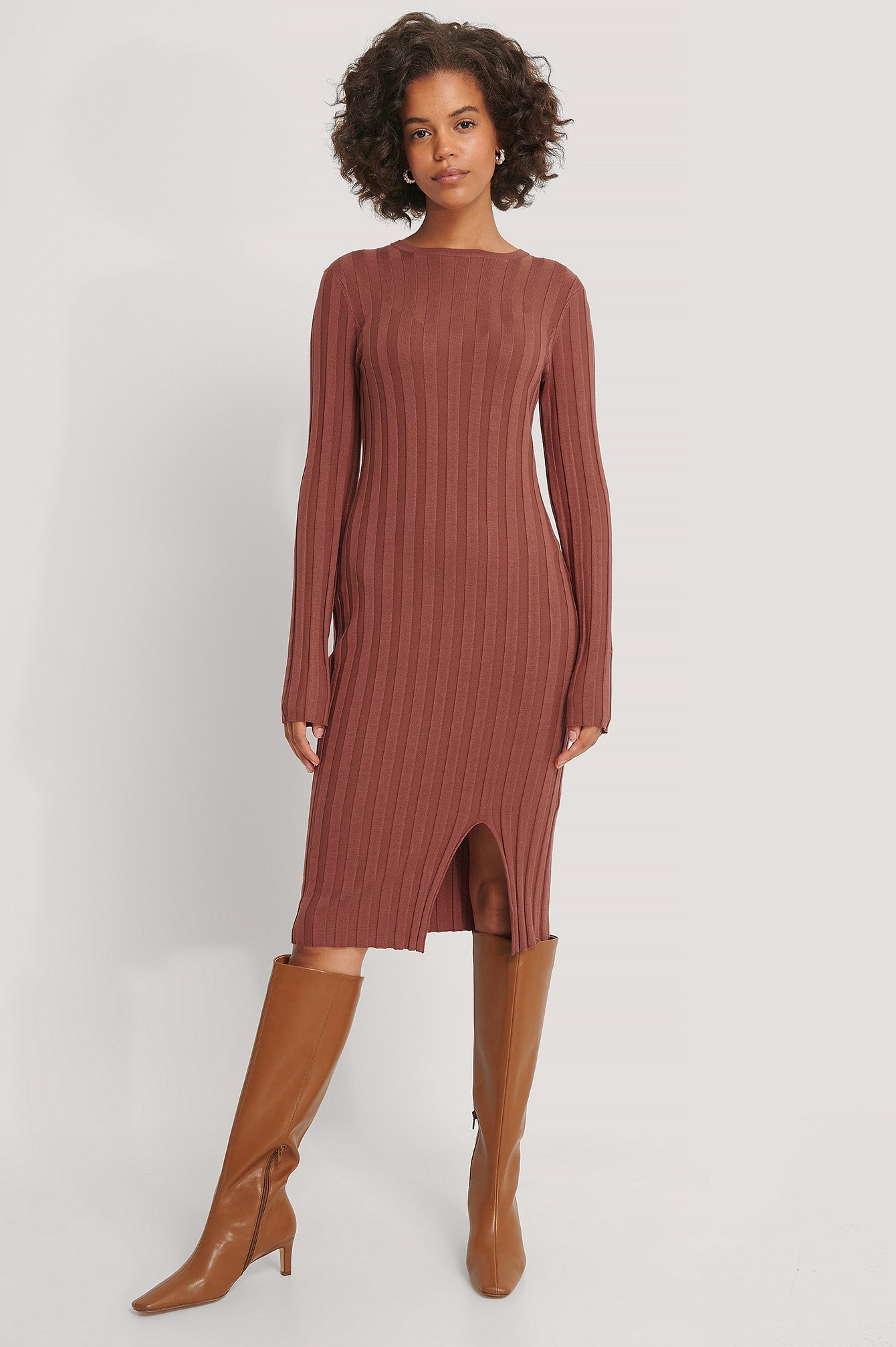 Ribbed Knitted Slit Dress Brown NAKD