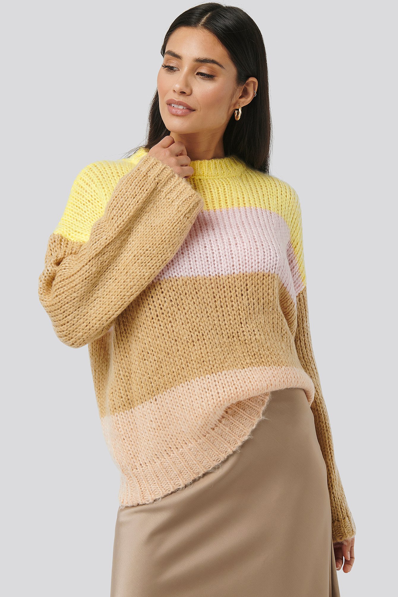 Round Neck Color Blocked Sweater Multicolor Na Kd