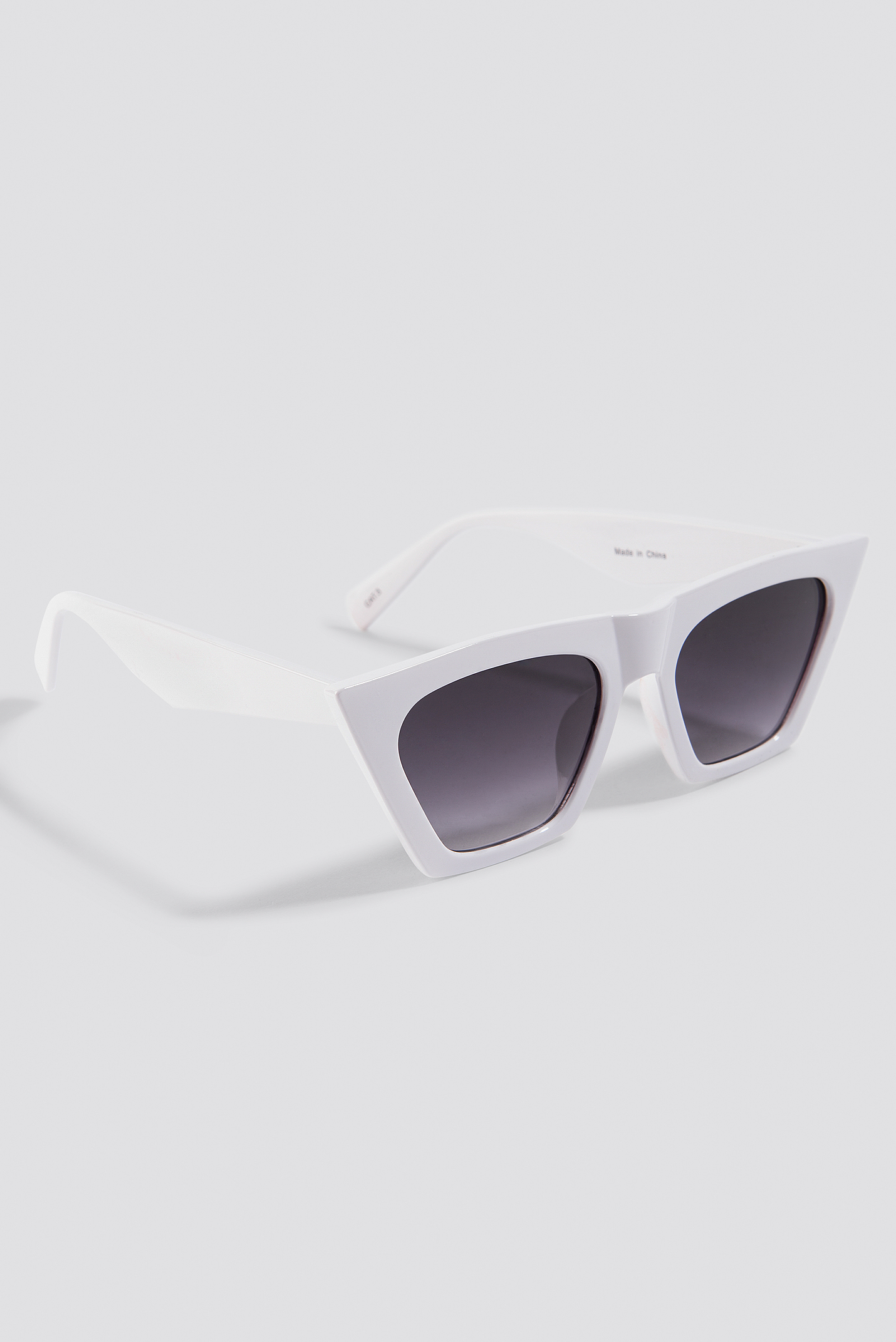 Sharp square deals cateye sunglasses