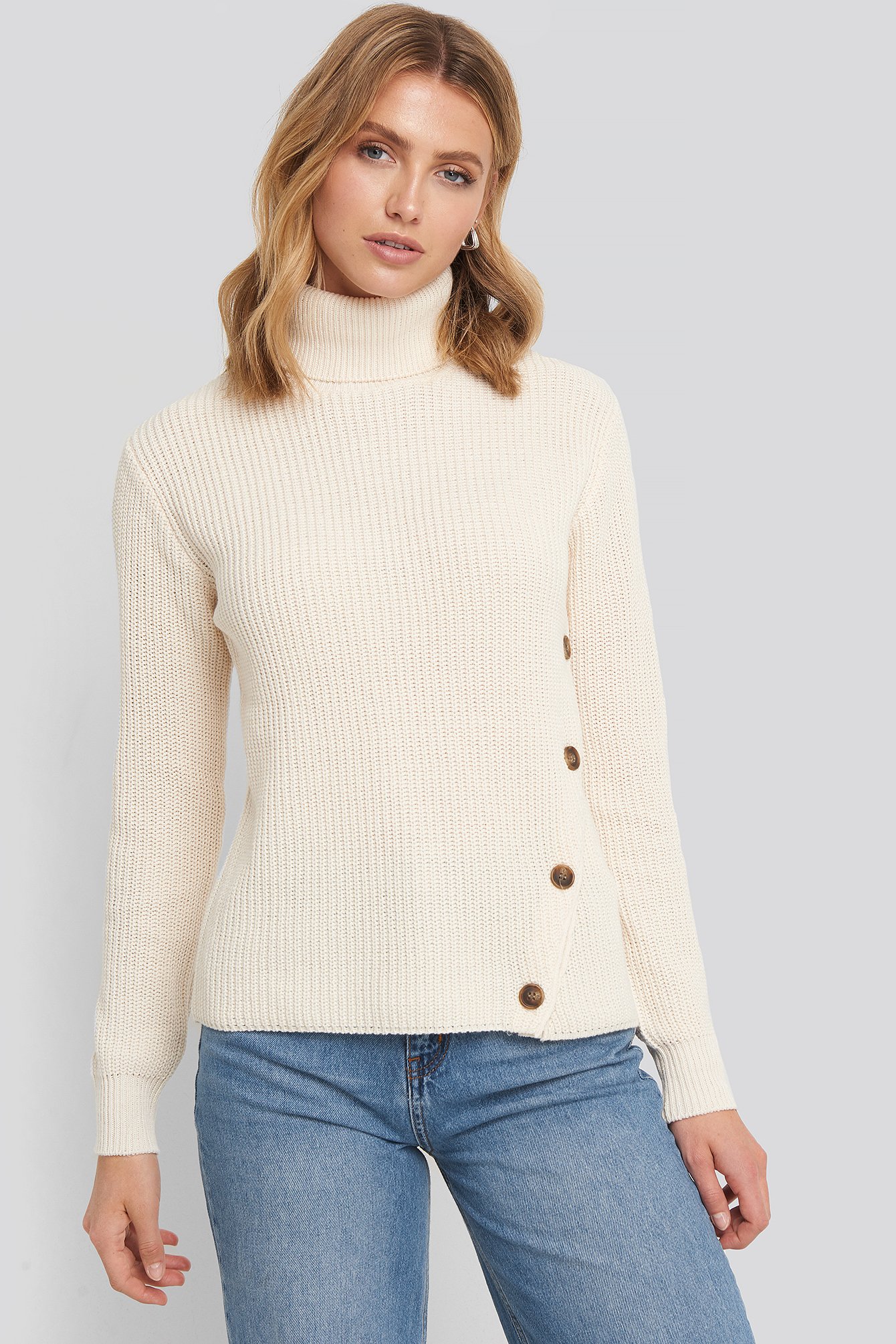 Side Buttoned Knitted Sweater White | NA-KD