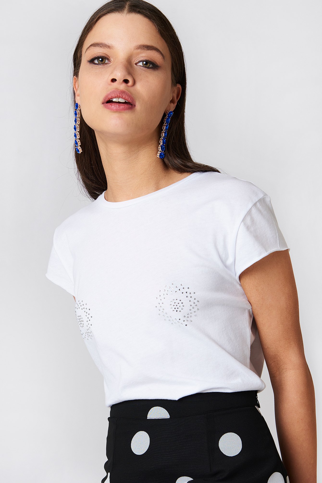 Sparkle Chest Tee White | NA-KD