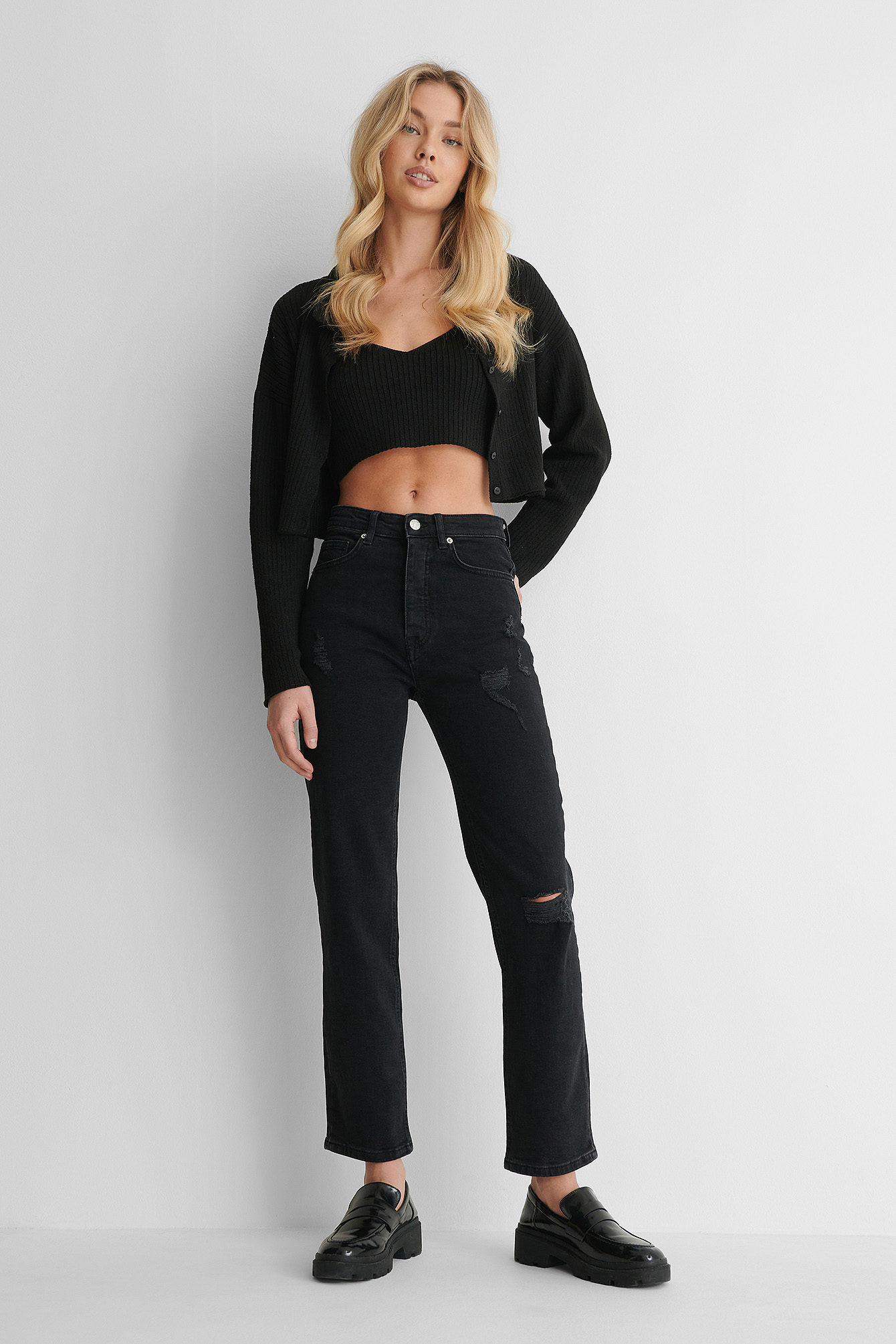 high waist destroyed jeans